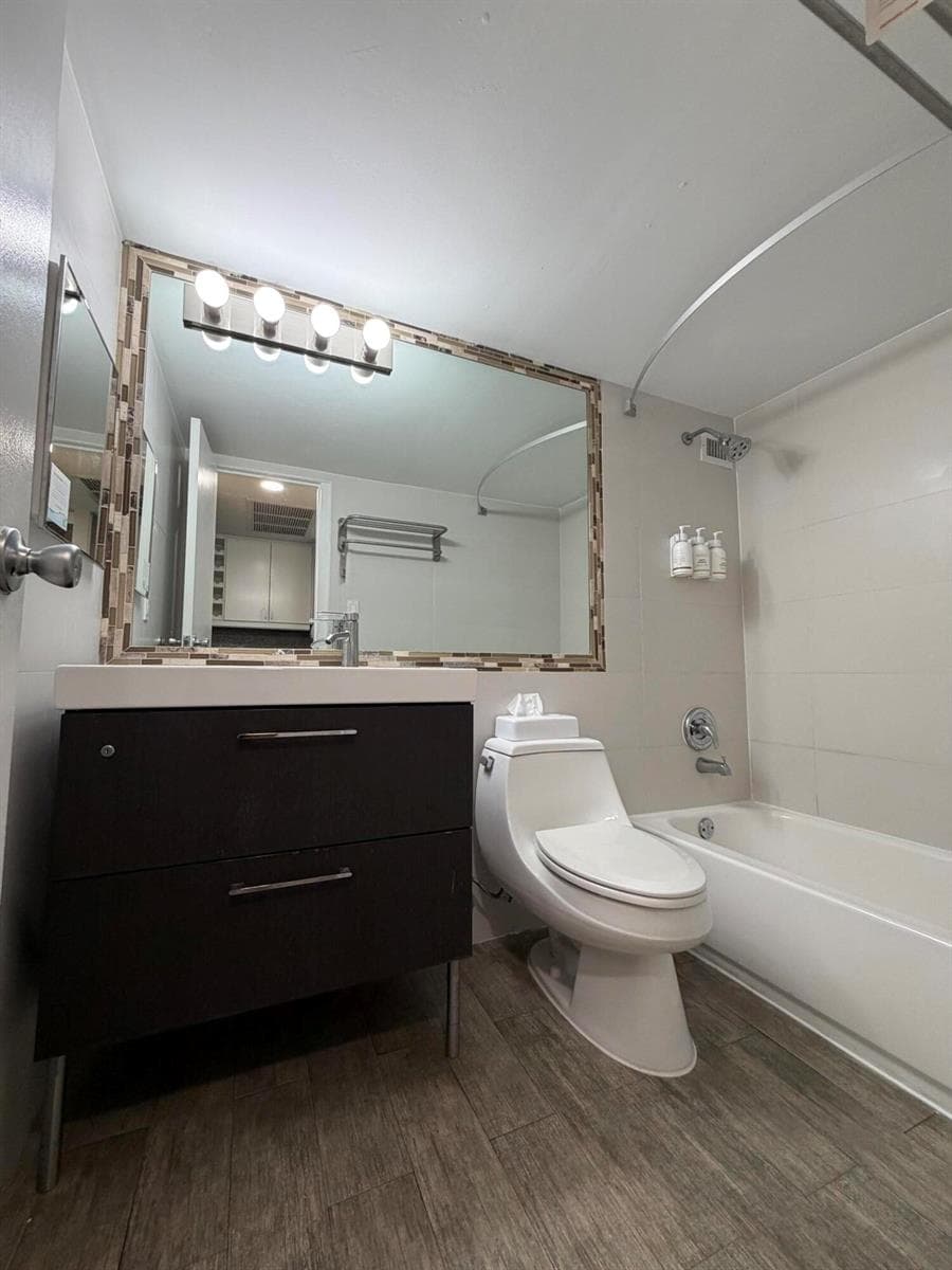 19201 Collins Avenue, Sunny Isles Beach FL 33160 — 13