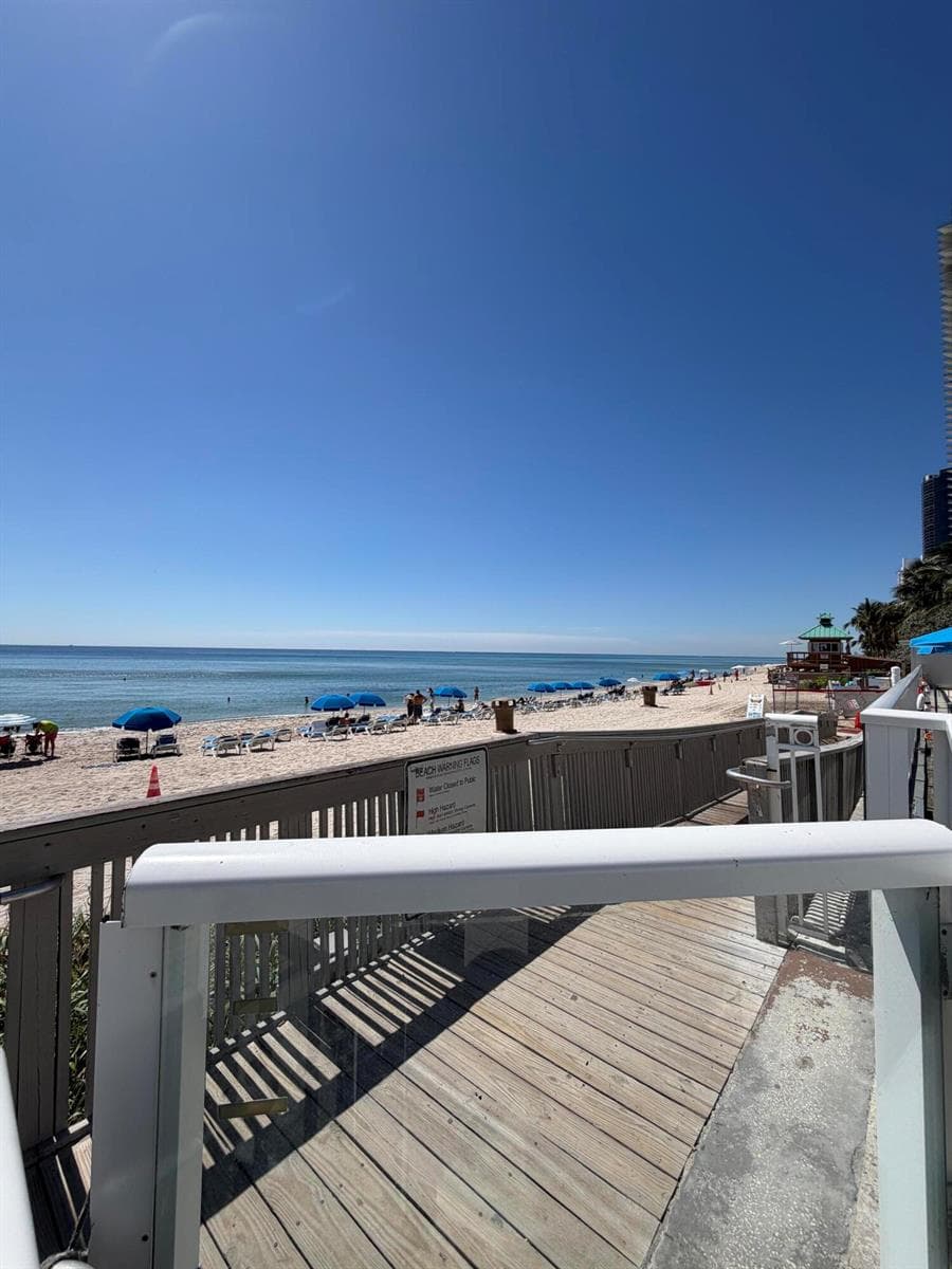 19201 Collins Avenue, Sunny Isles Beach FL 33160 — 30