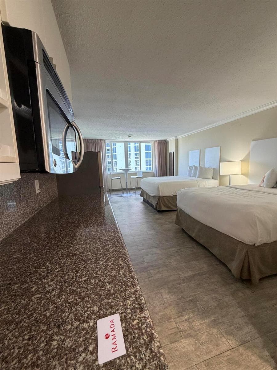 19201 Collins Avenue, Sunny Isles Beach FL 33160 — 18