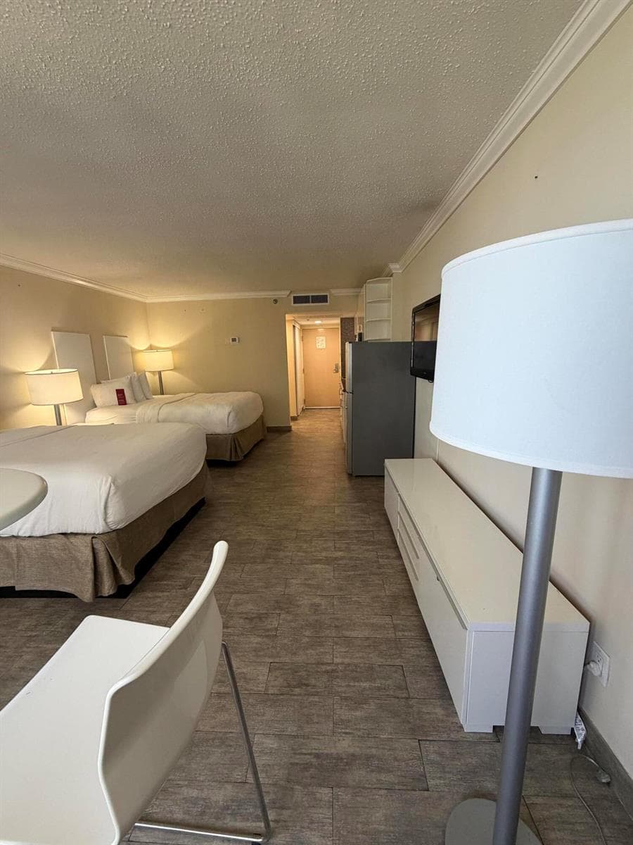 19201 Collins Avenue, Sunny Isles Beach FL 33160 — 11