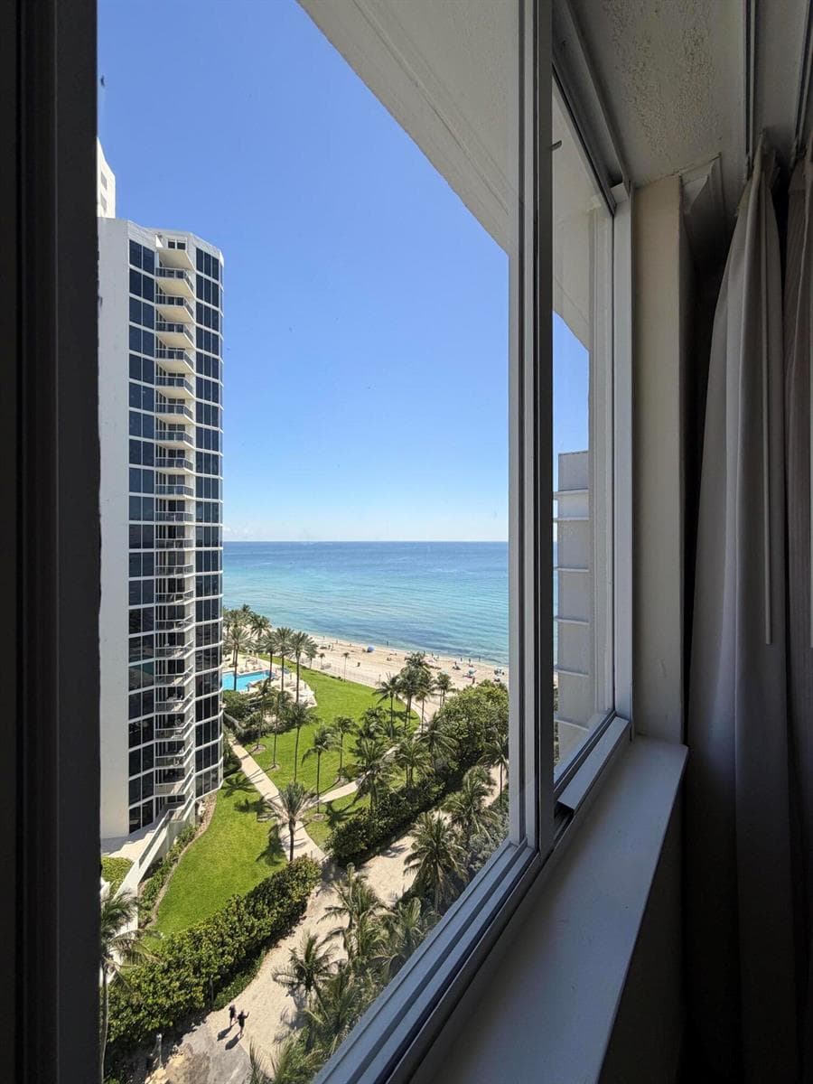 19201 Collins Avenue, Sunny Isles Beach FL 33160 — 19
