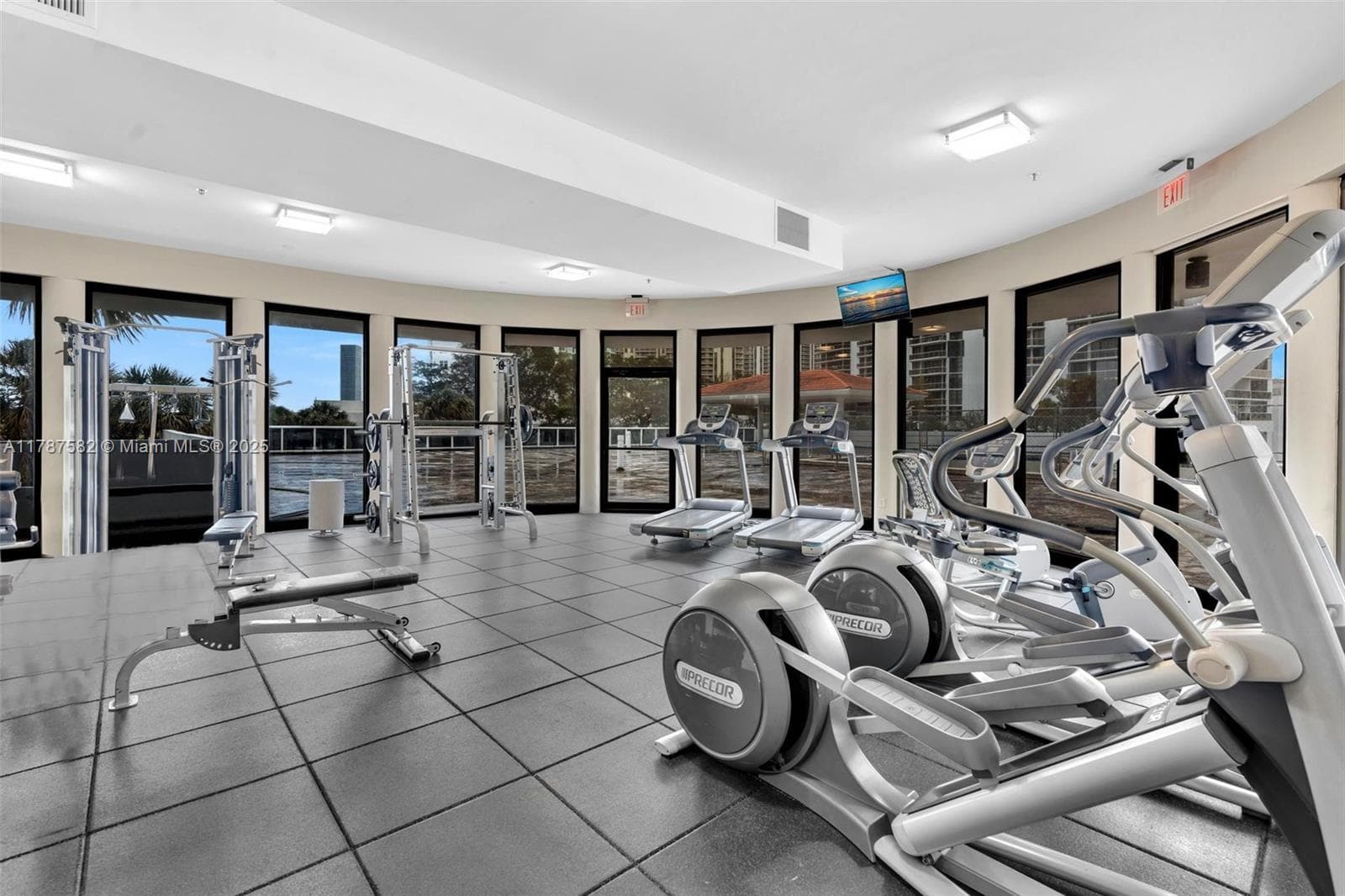 20515 E Country Club Dr # 646, Aventura FL 33180 — 22