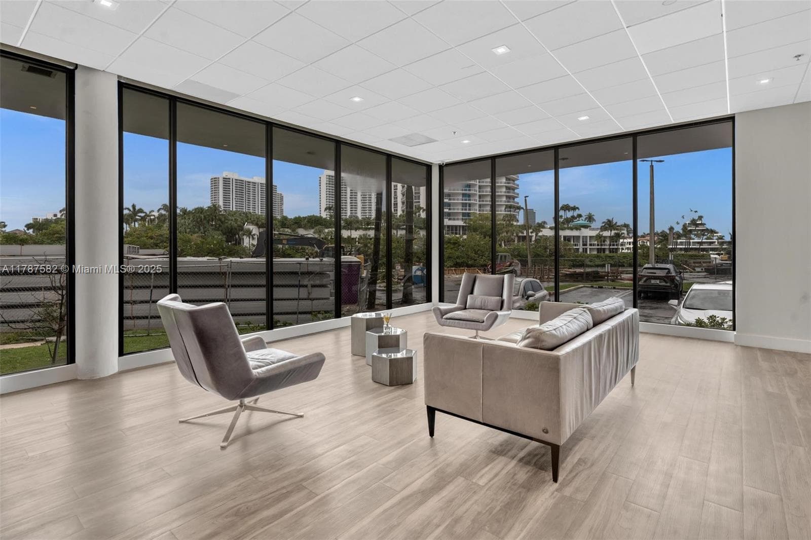 20515 E Country Club Dr # 646, Aventura FL 33180 — 20