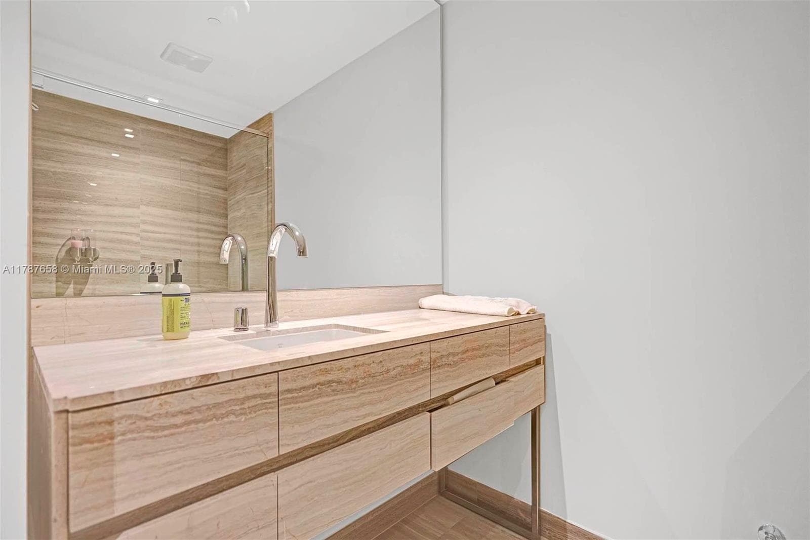 18975 Collins Ave # 8, Sunny Isles Beach FL 33160 — 7