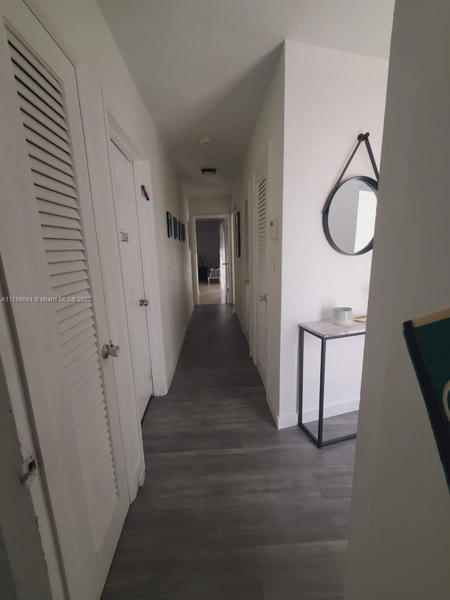 2020 NE 203rd St, Miami FL 33179 — 27