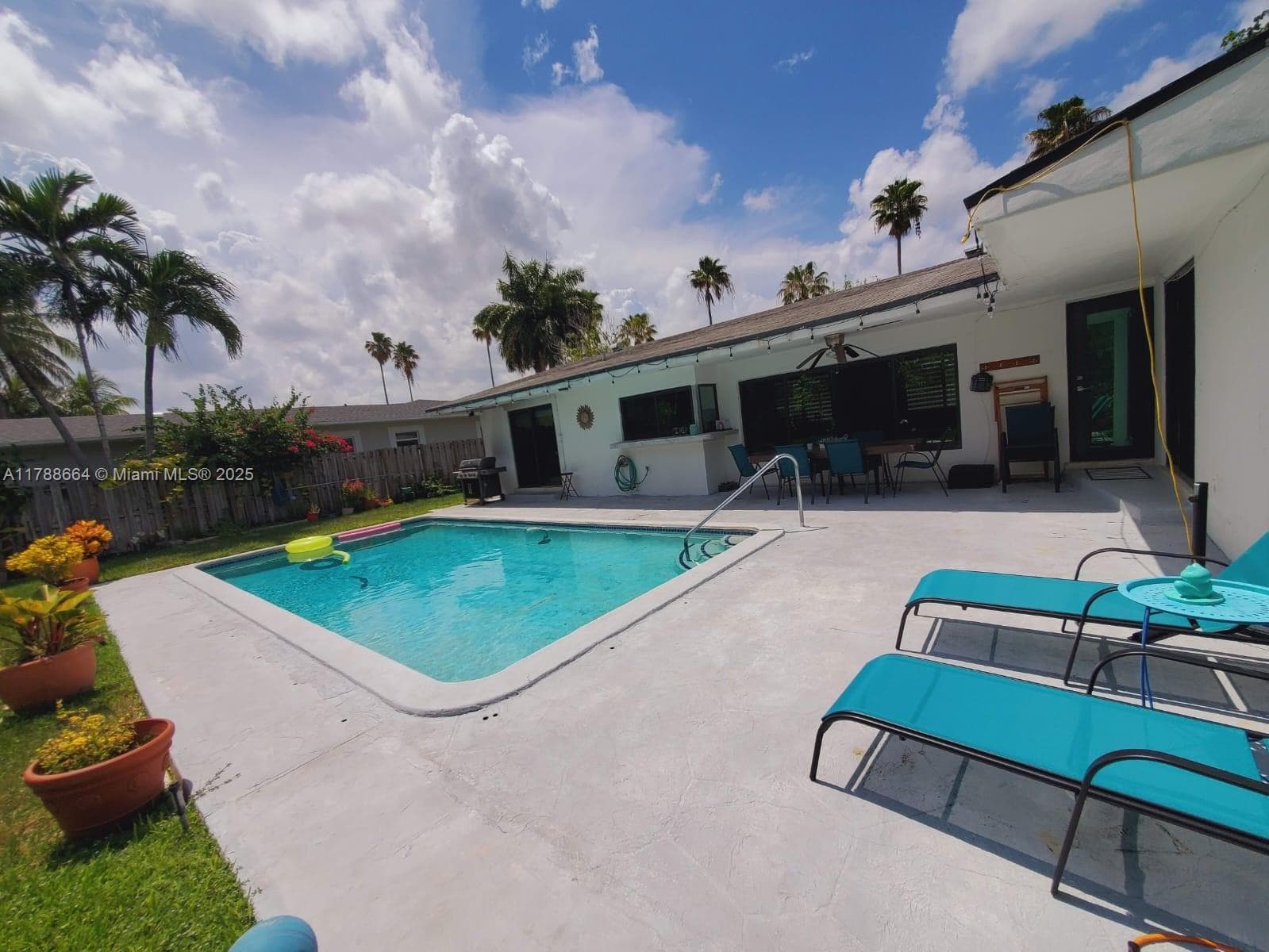 2020 NE 203rd St, Miami FL 33179 — 30