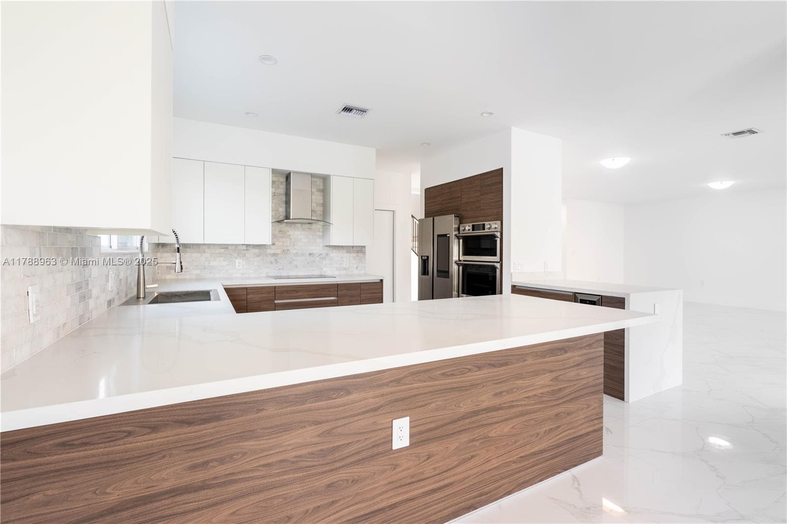 910 SW 24th Rd, Miami FL 33129 — 13
