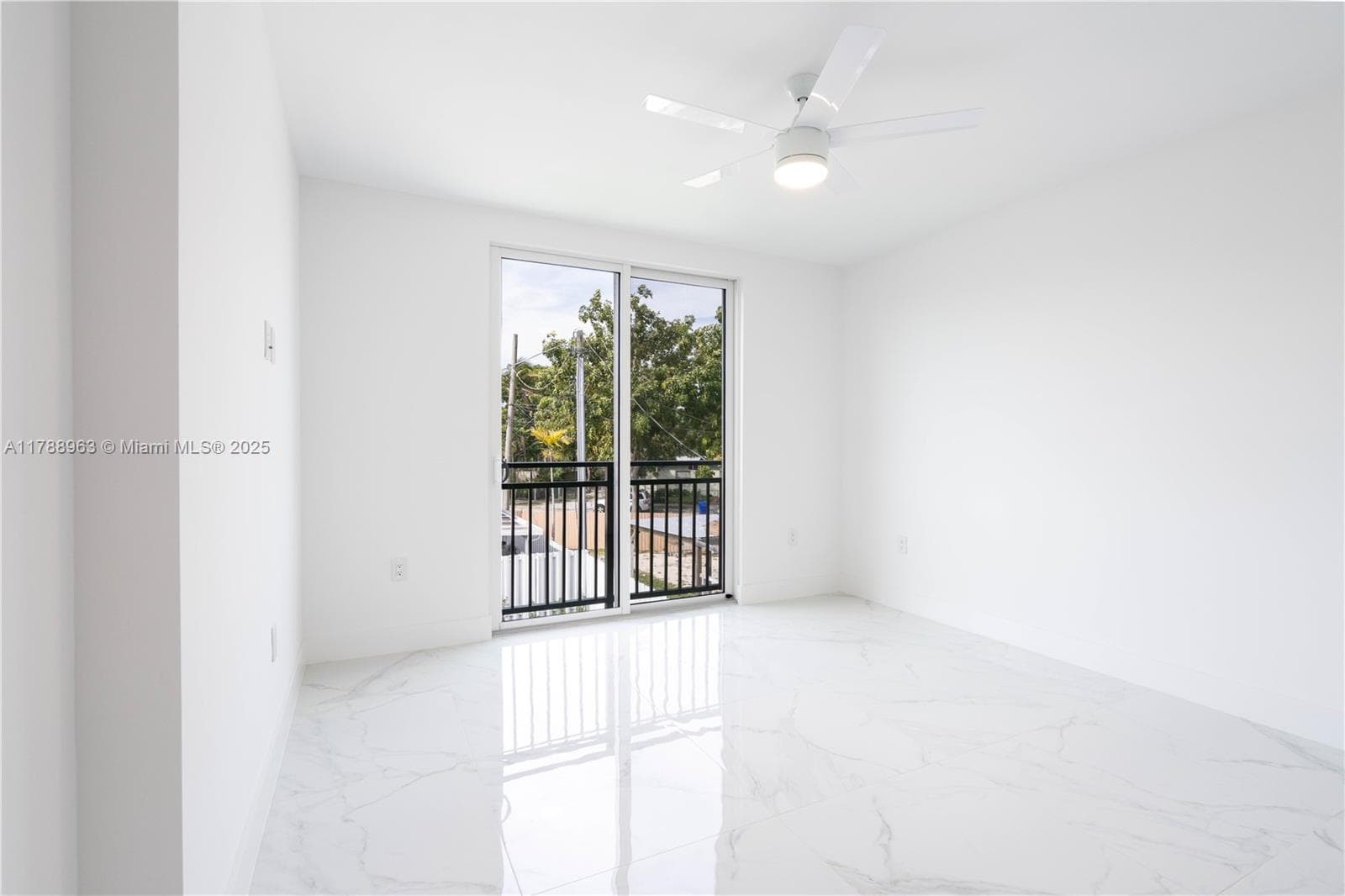 910 SW 24th Rd, Miami FL 33129 — 26