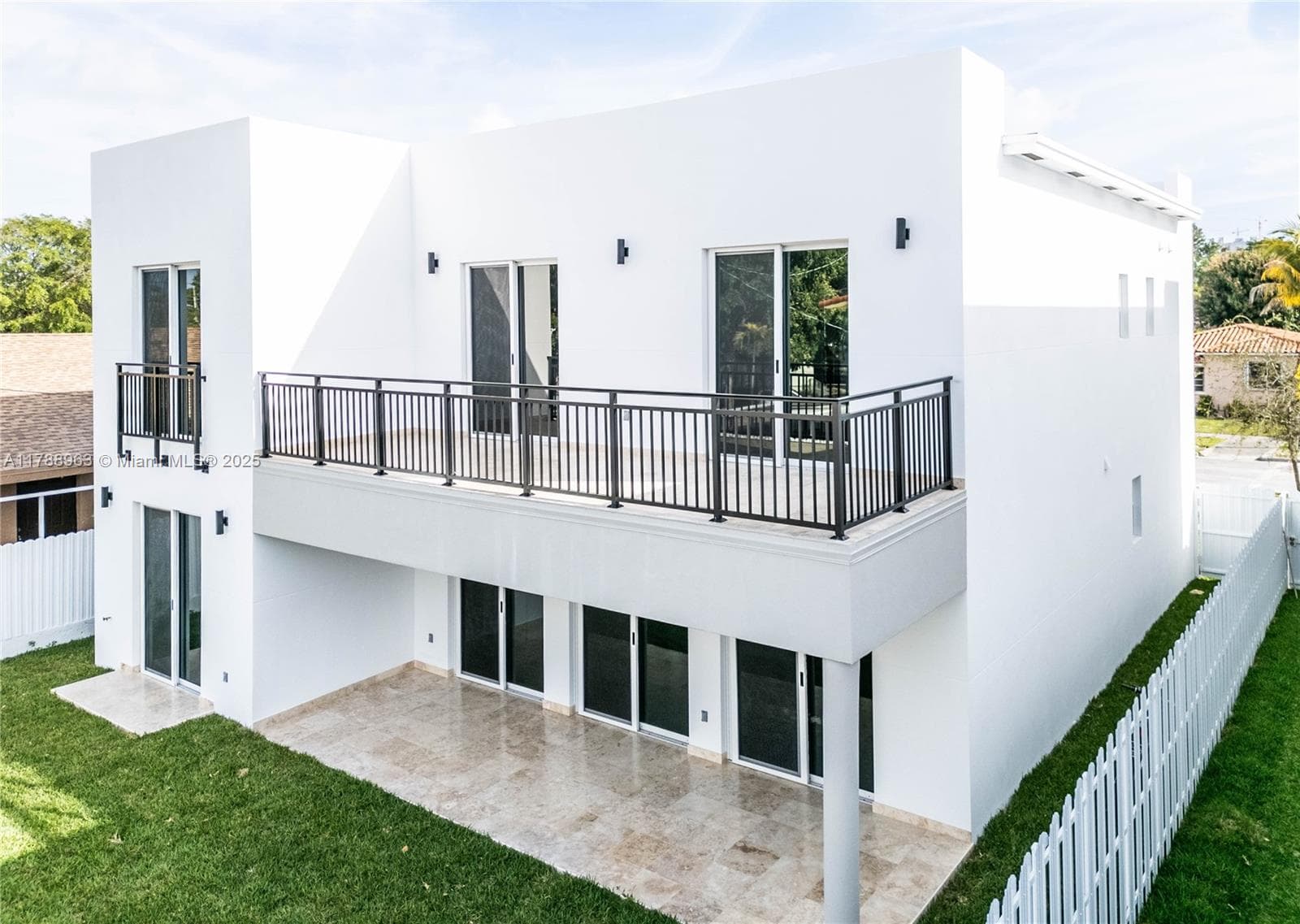 910 SW 24th Rd, Miami FL 33129 — 3