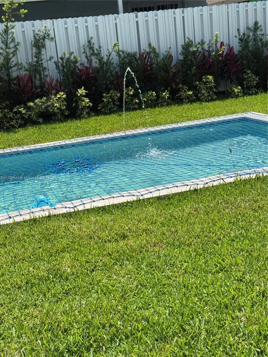 910 SW 24th Rd, Miami FL 33129 — 37