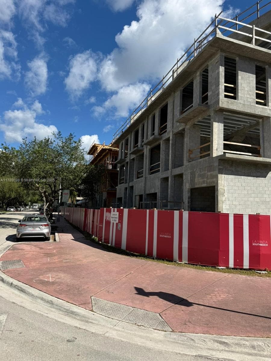1425 Bay Rd, Miami Beach FL 33139 — 5