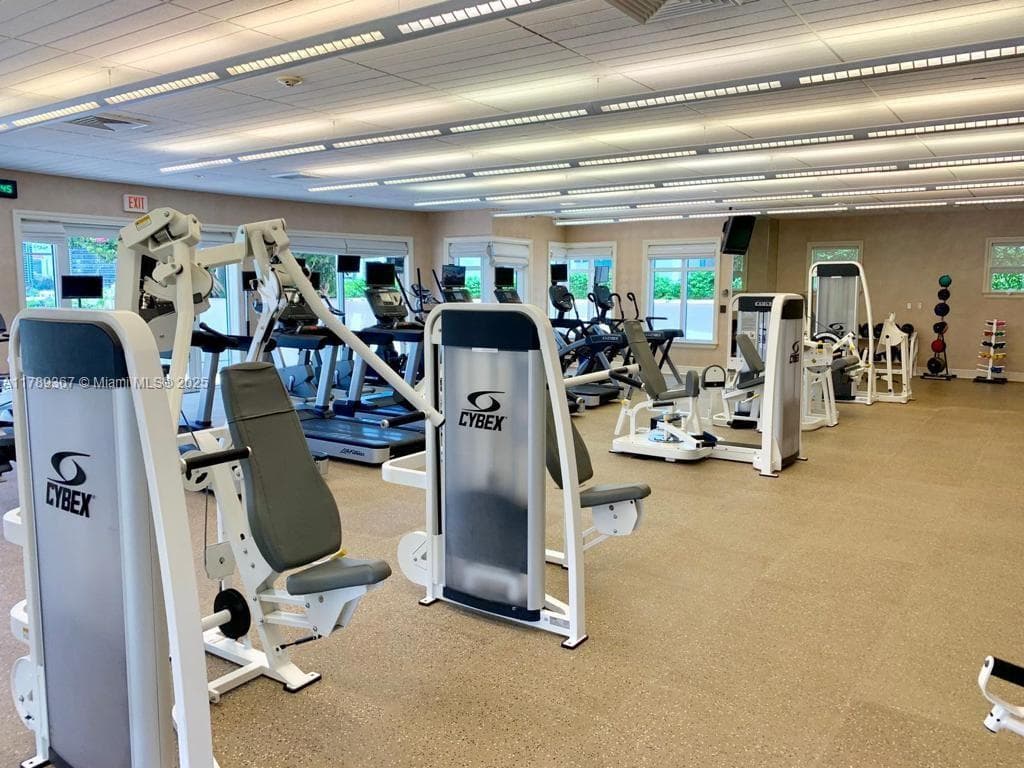 20000 E Country Club Dr # 405, Aventura FL 33180 — 12