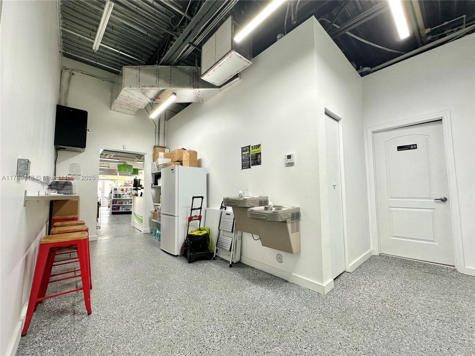 2100 NW 107th Ave, Sweetwater FL 33172 — 15