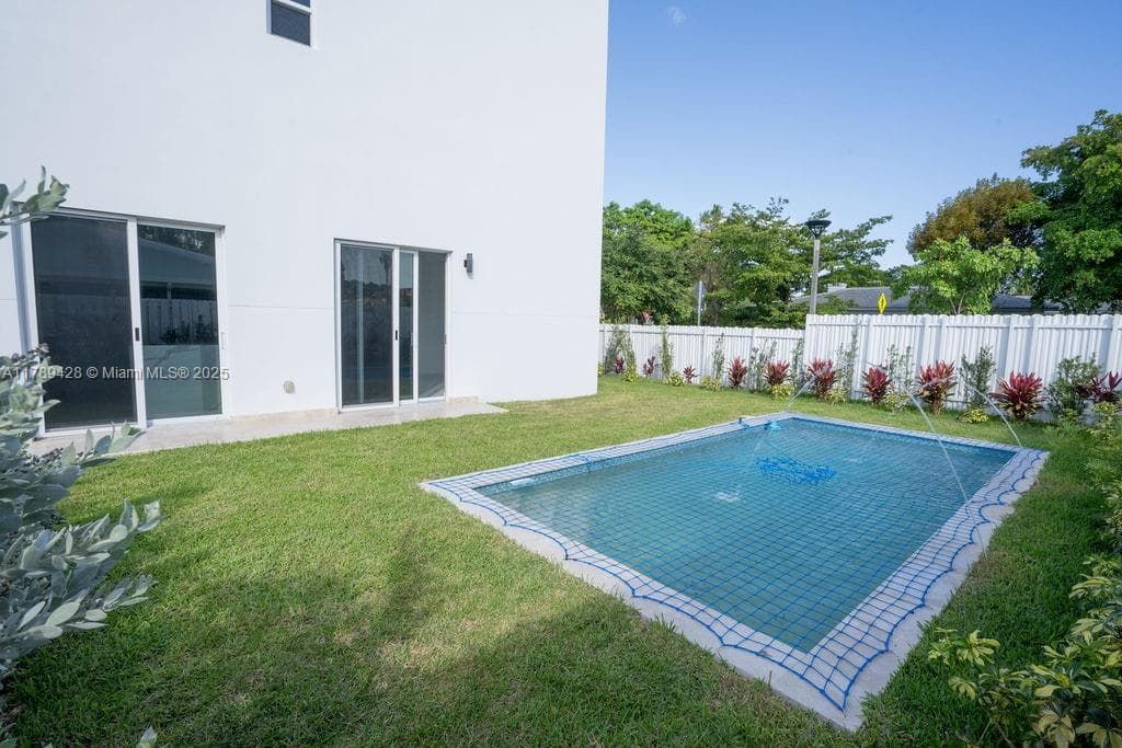 900 SW 24th Rd, Miami FL 33129 — 26