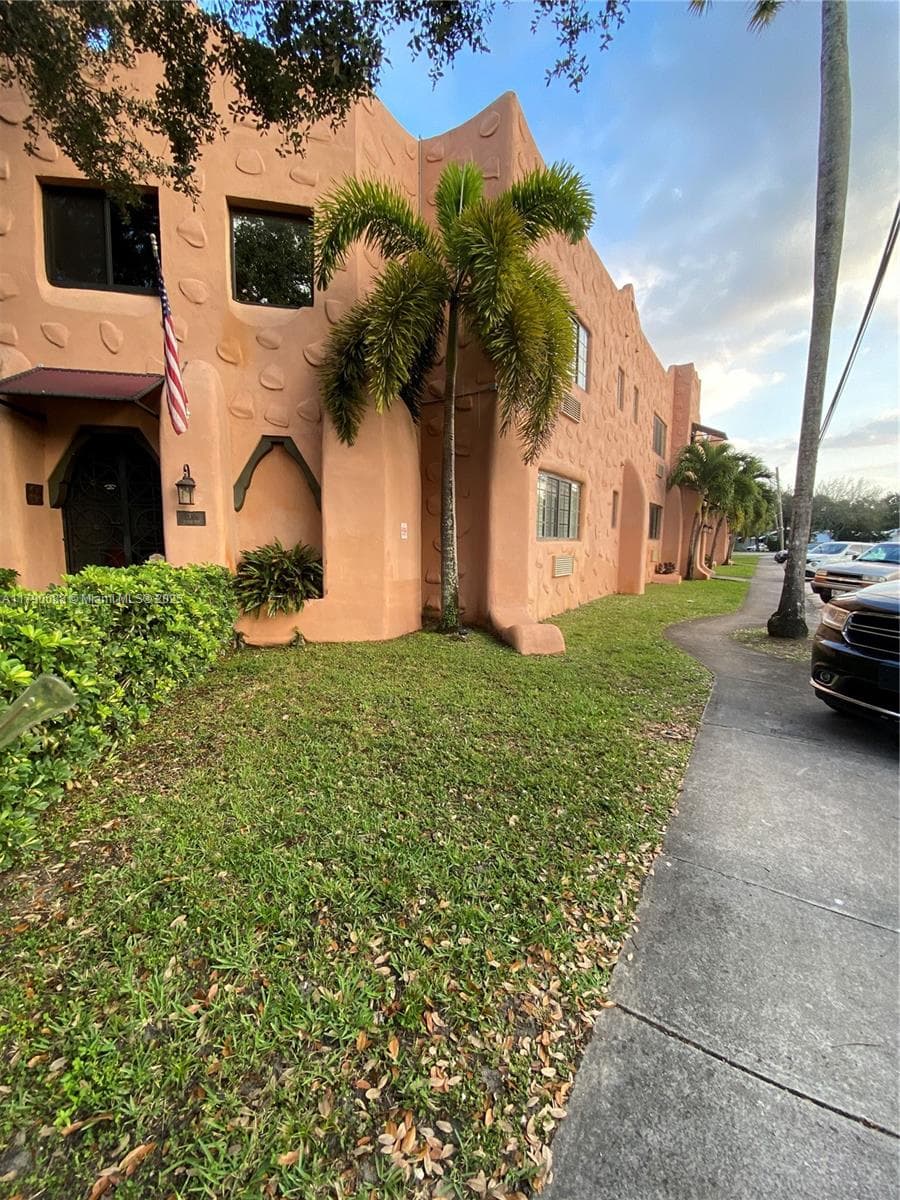 200 Azure Way, Miami Springs FL 33166 — 7