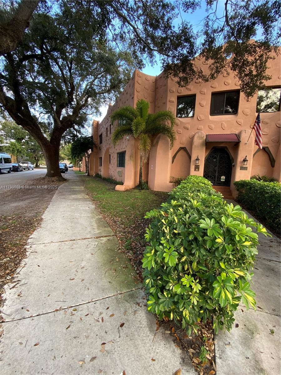 200 Azure Way, Miami Springs FL 33166 — 9