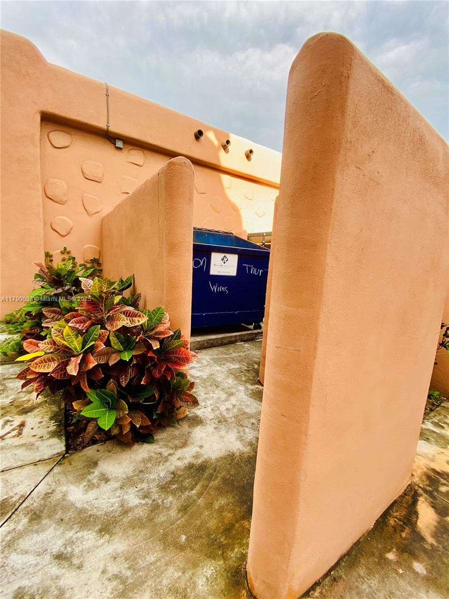 200 Azure Way, Miami Springs FL 33166 — 14