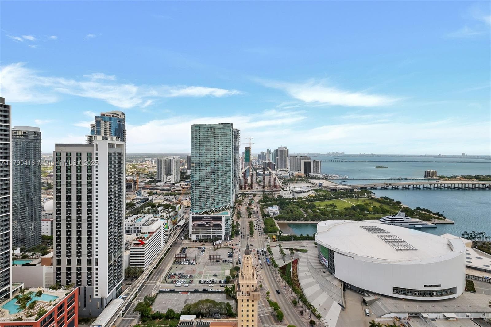 398 NE 5th St # 3901, Miami FL 33132 — 17