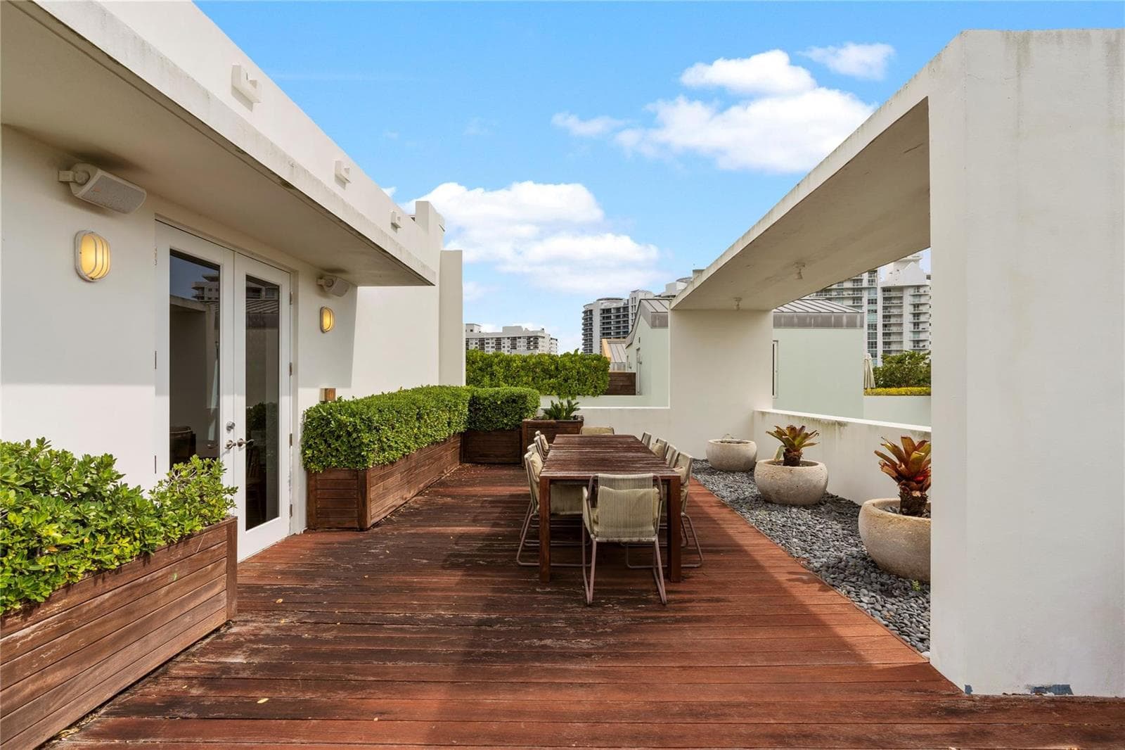 6001 Laguna Path, Miami Beach FL 33141 — 67