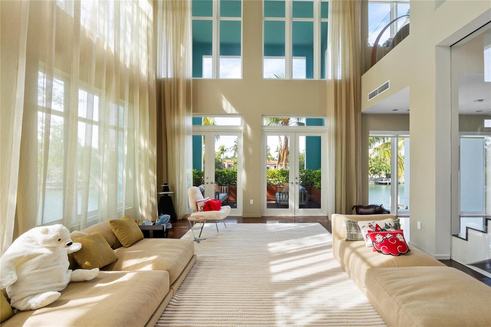 6001 Laguna Path, Miami Beach FL 33141 — 9