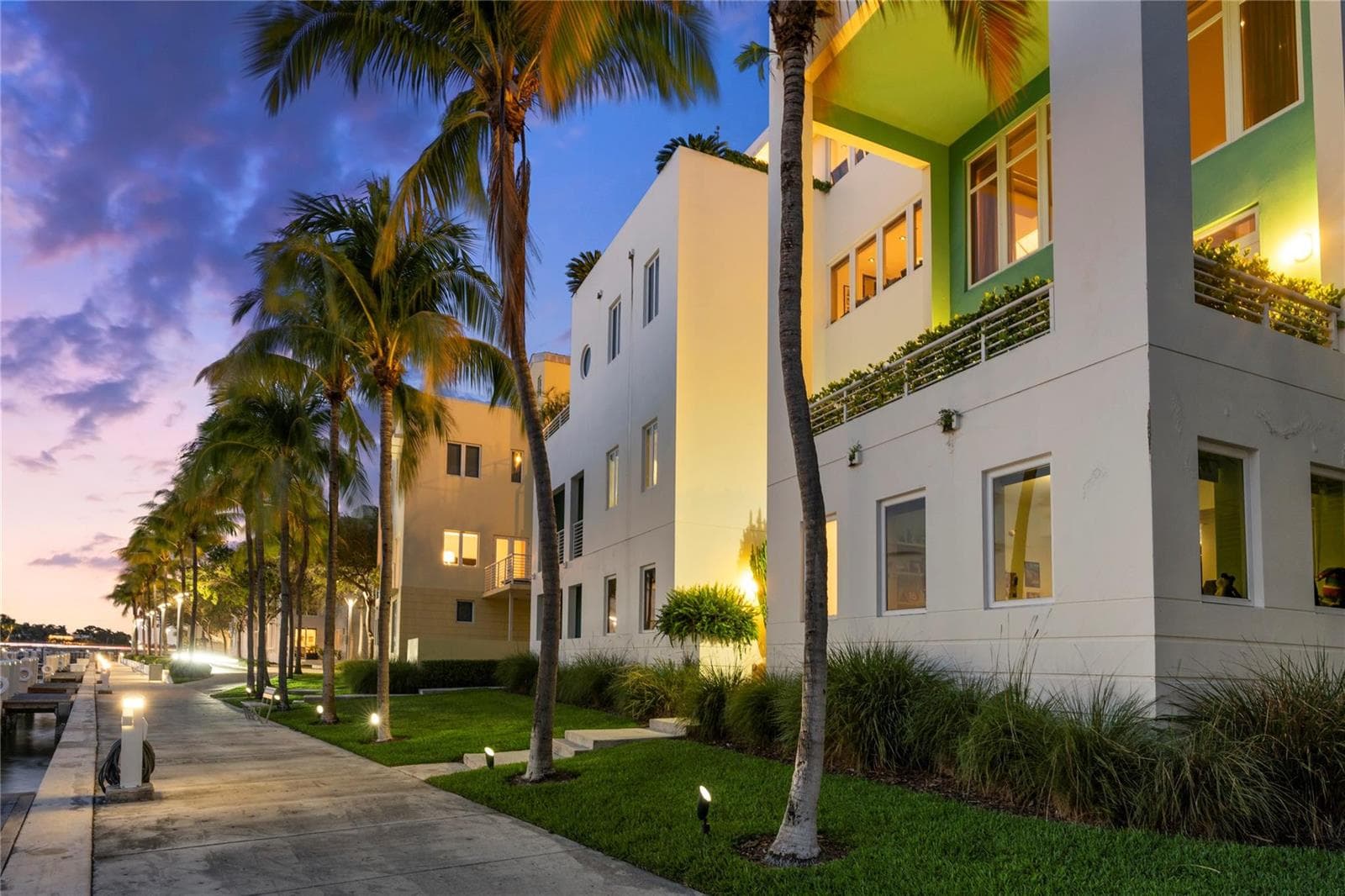6001 Laguna Path, Miami Beach FL 33141 — 89