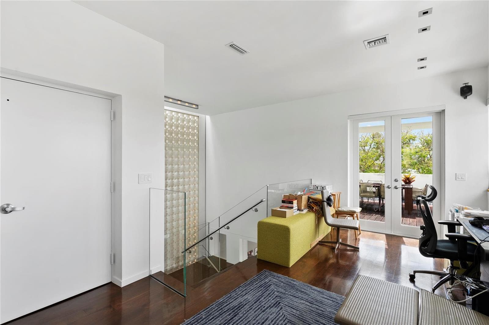 6001 Laguna Path, Miami Beach FL 33141 — 58