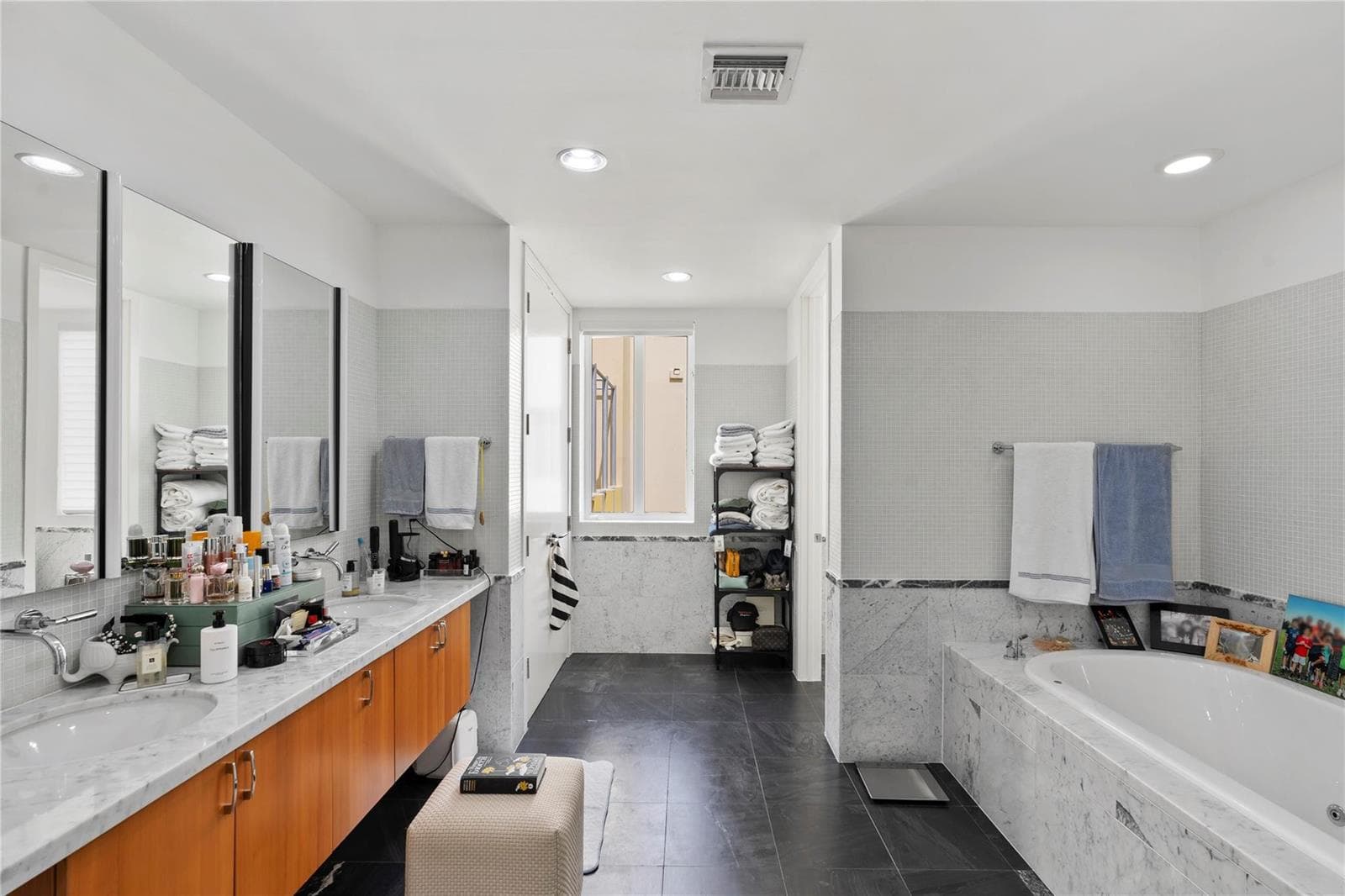 6001 Laguna Path, Miami Beach FL 33141 — 37