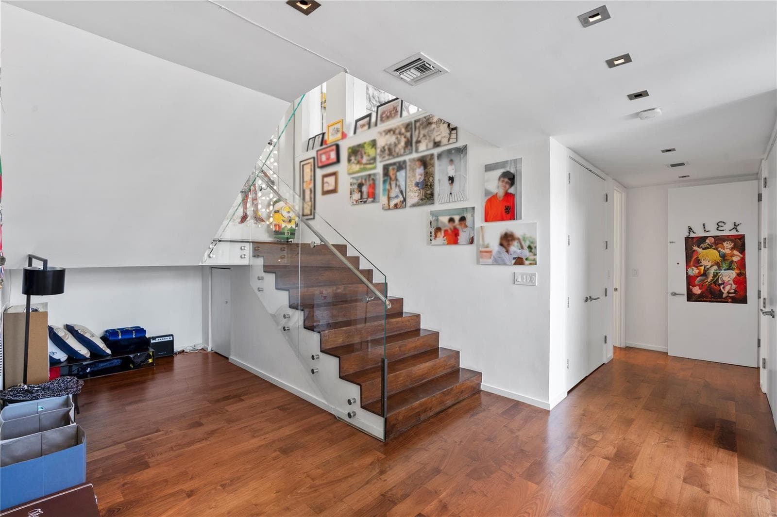 6001 Laguna Path, Miami Beach FL 33141 — 44