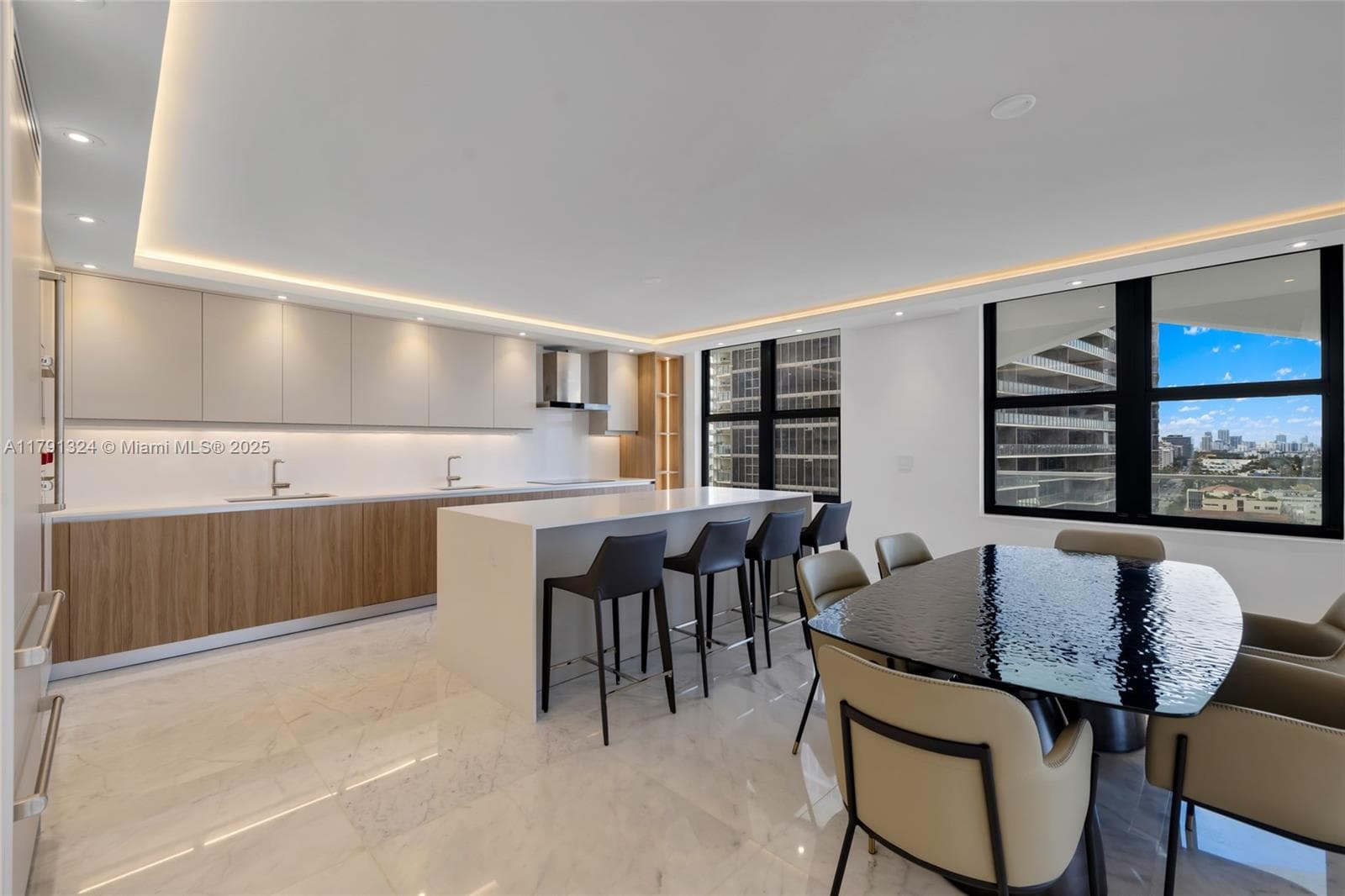 9801 Collins Ave # 17R, Bal Harbour FL 33154 — 2