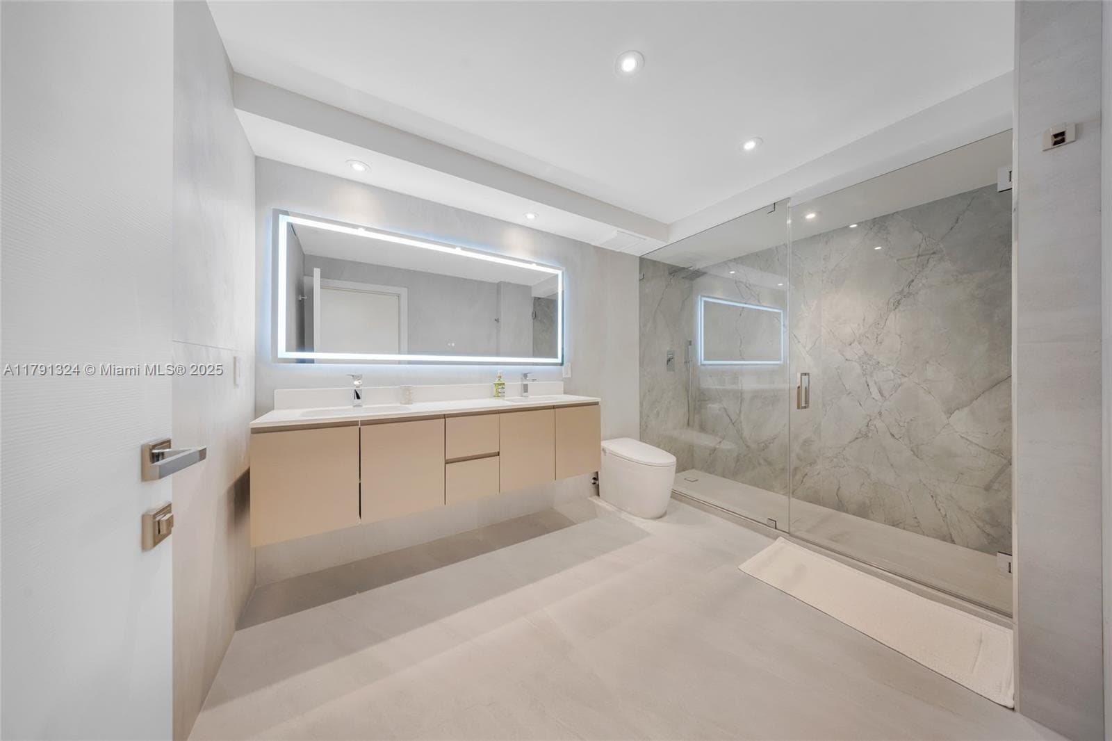 9801 Collins Ave # 17R, Bal Harbour FL 33154 — 26