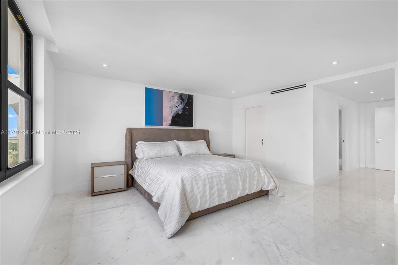 9801 Collins Ave # 17R, Bal Harbour FL 33154 — 32