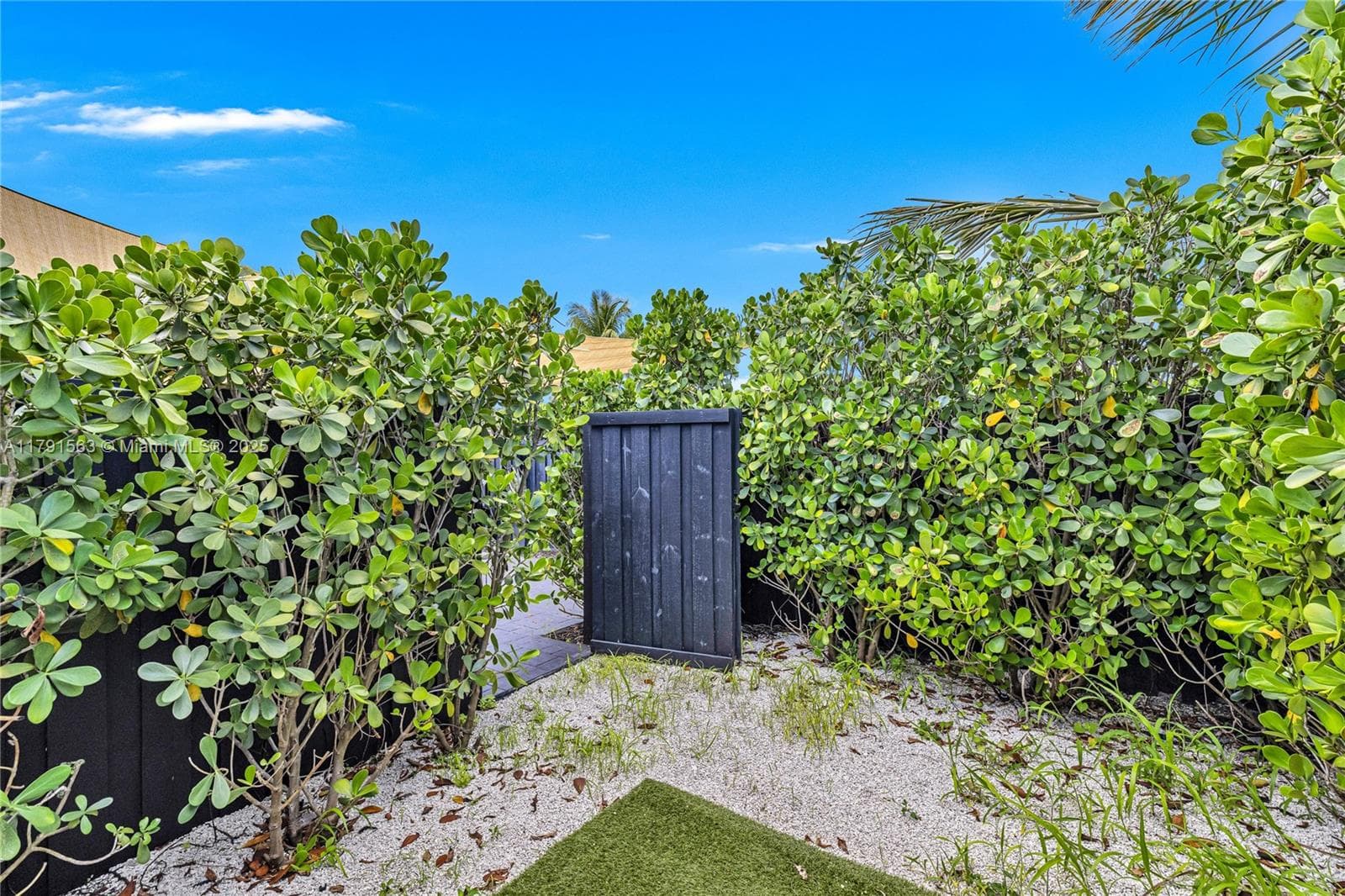 560 NW 116th Ter, Miami FL 33168 — 47
