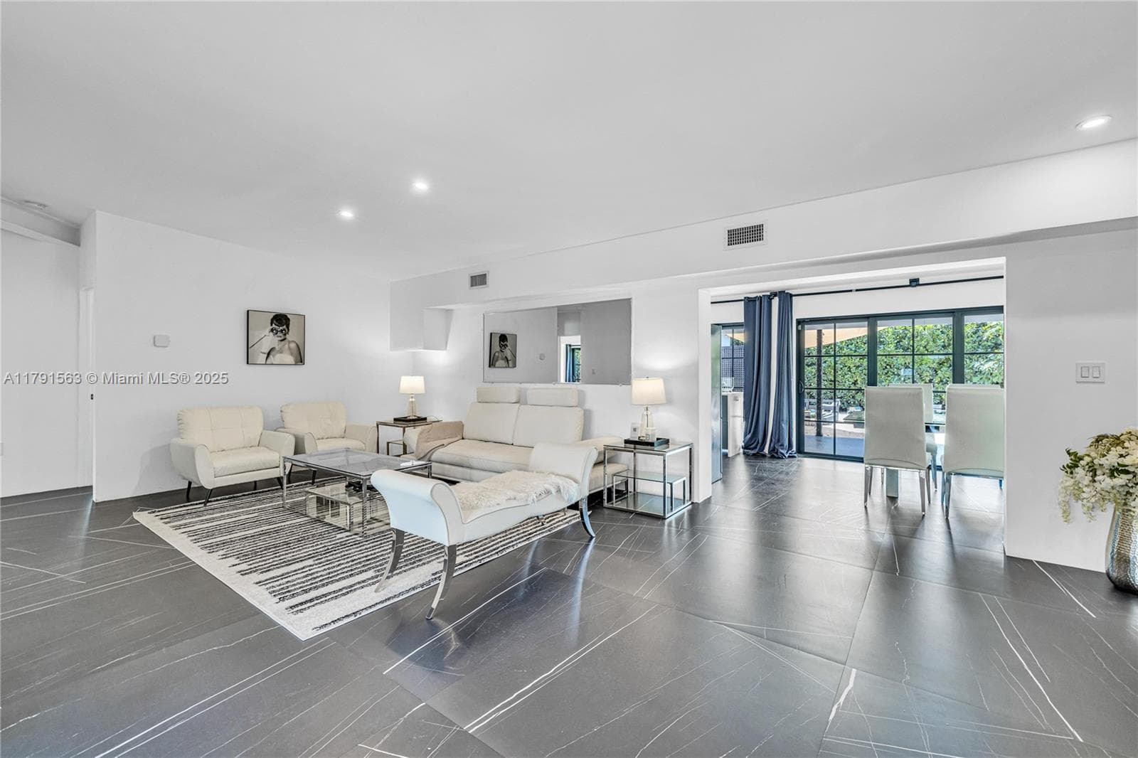 560 NW 116th Ter, Miami FL 33168 — 7
