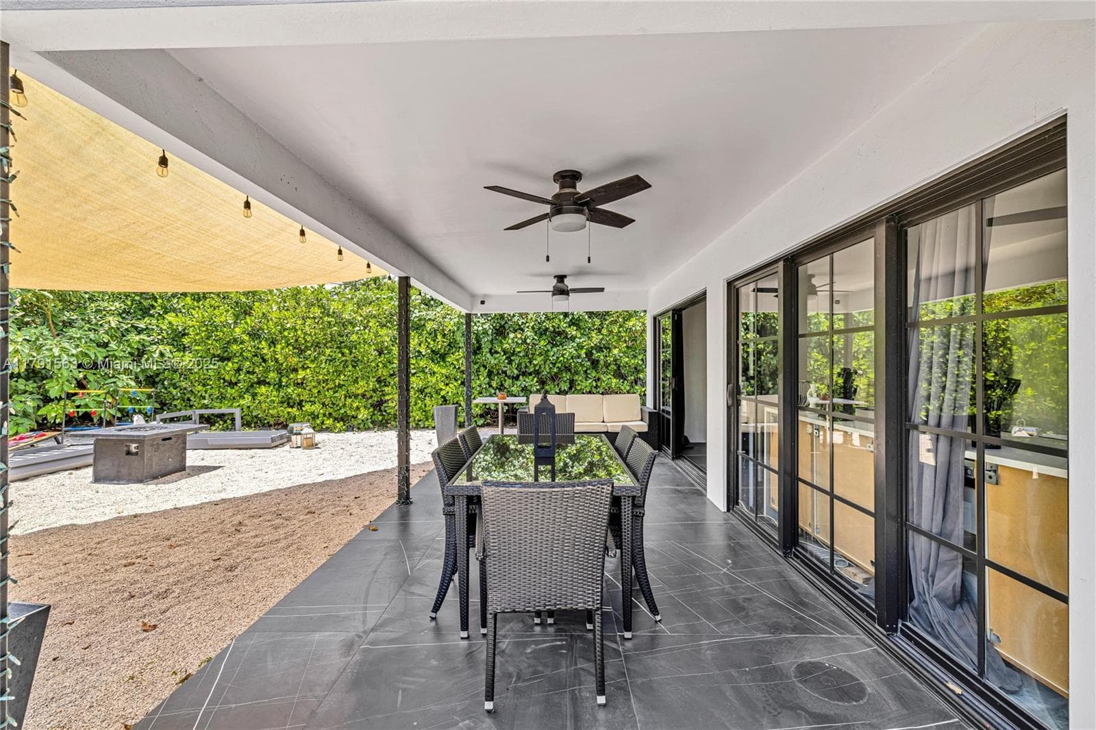 560 NW 116th Ter, Miami FL 33168 — 30