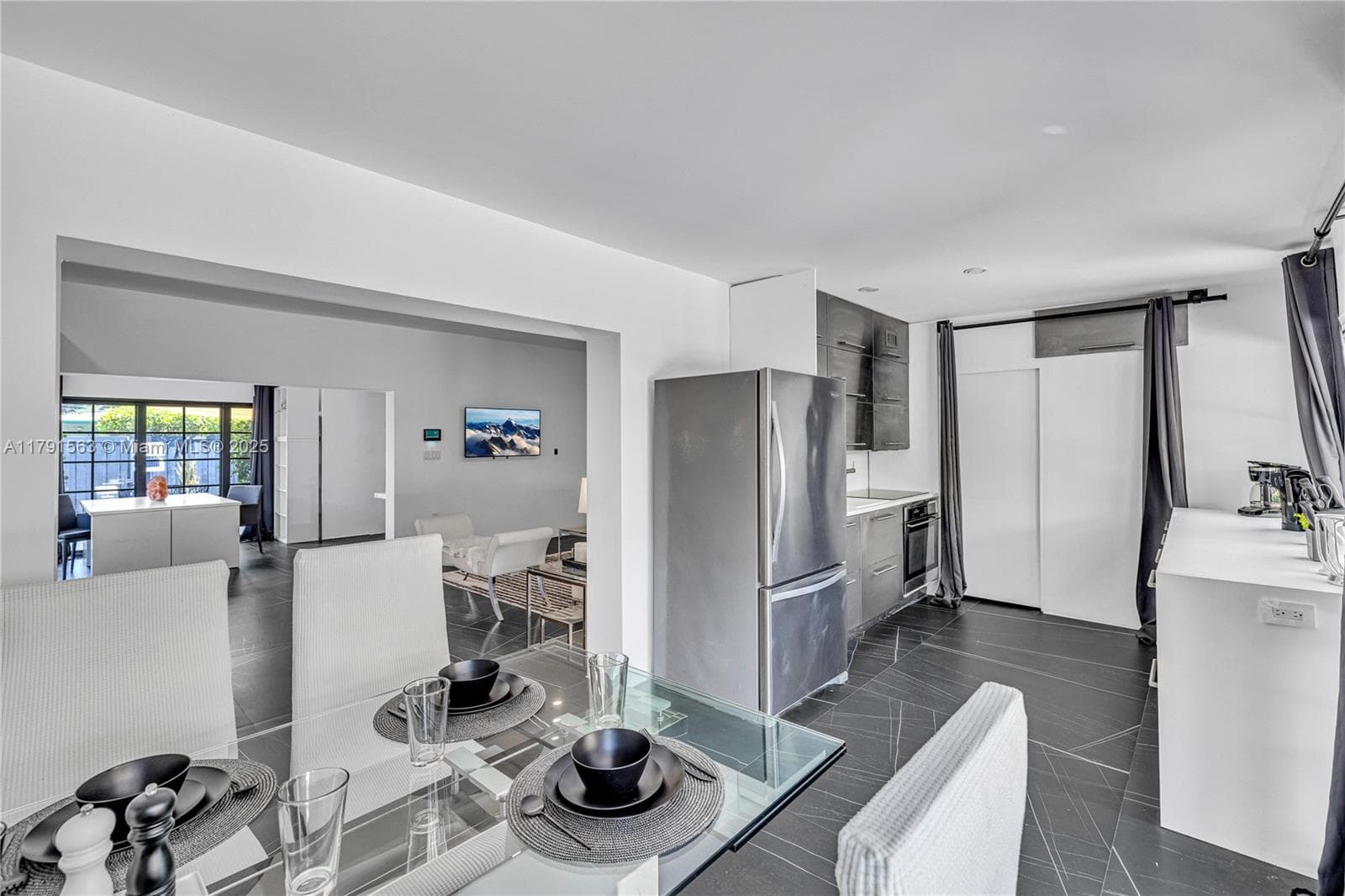560 NW 116th Ter, Miami FL 33168 — 15