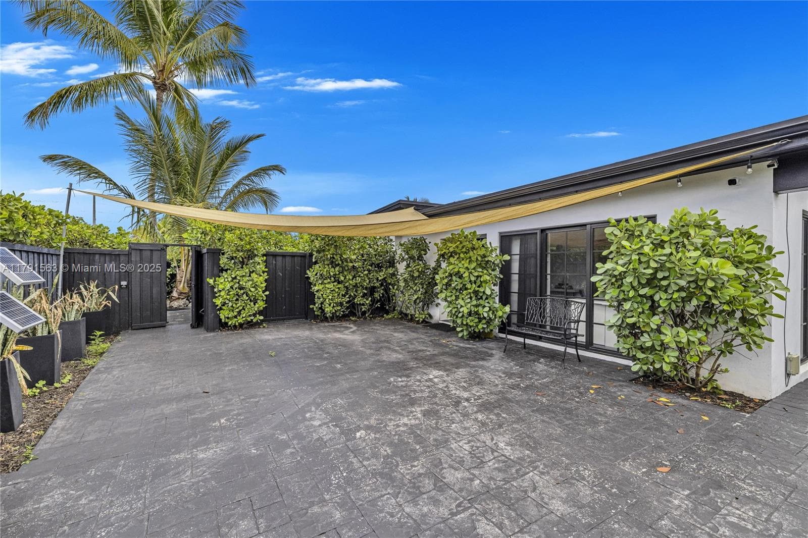 560 NW 116th Ter, Miami FL 33168 — 44