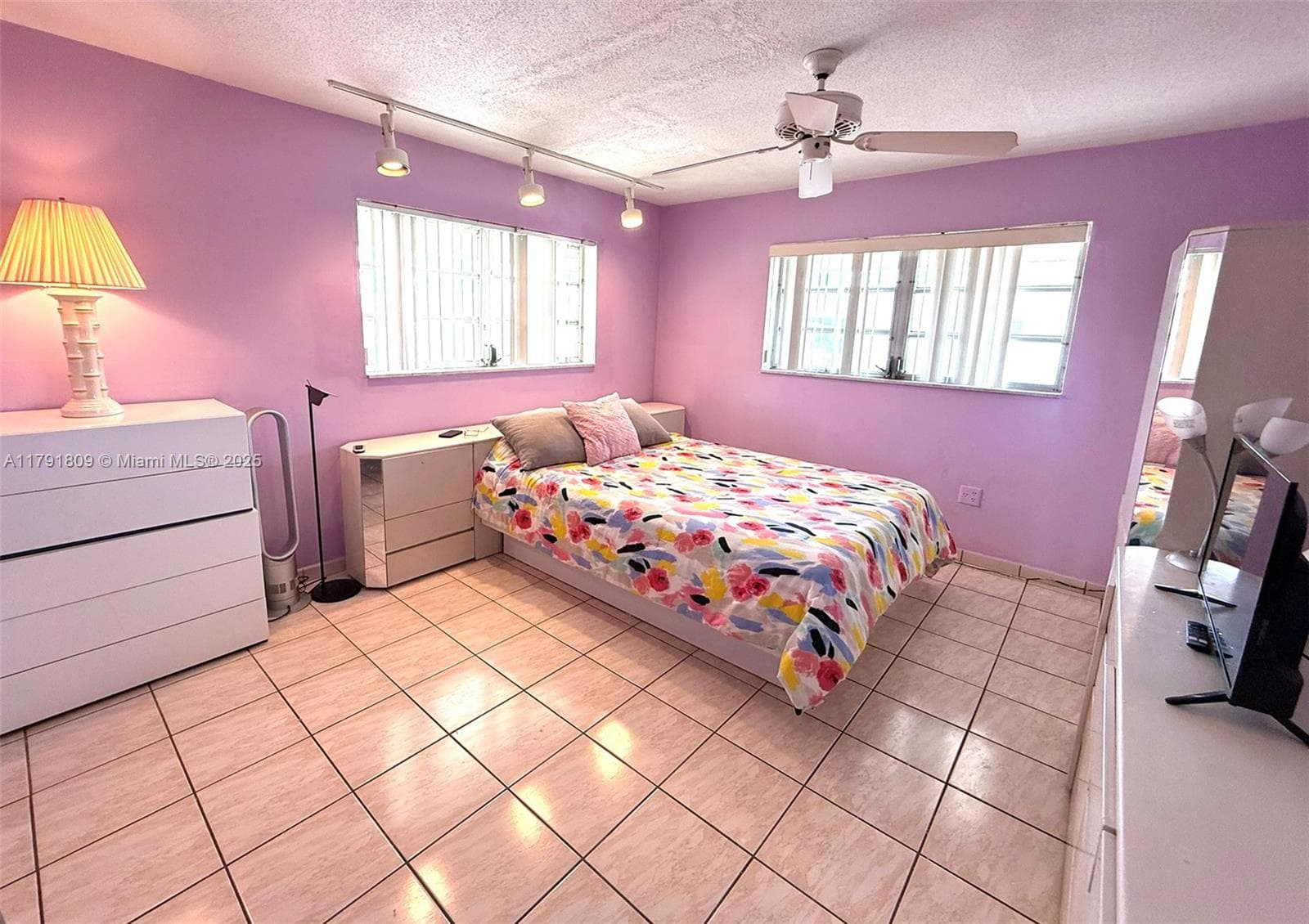 1355 NE 167th St # 302, Miami FL 33162 — 6
