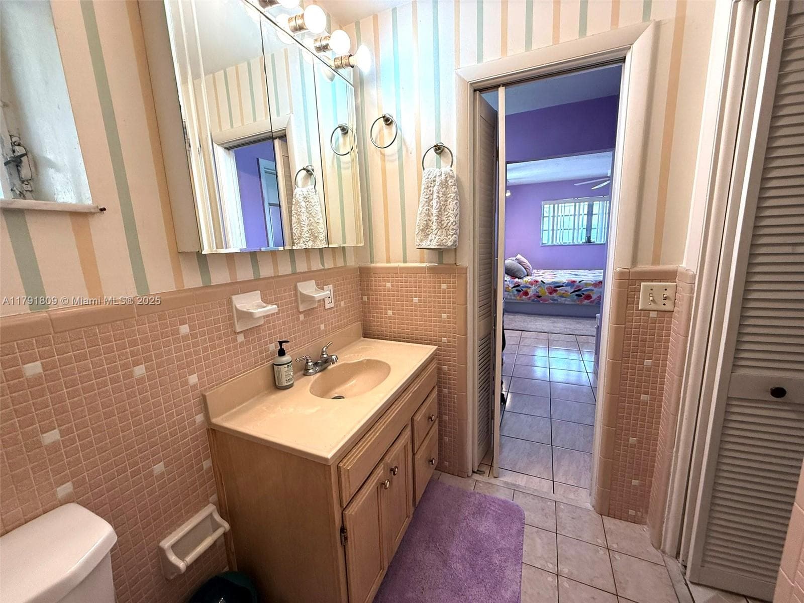 1355 NE 167th St # 302, Miami FL 33162 — 10