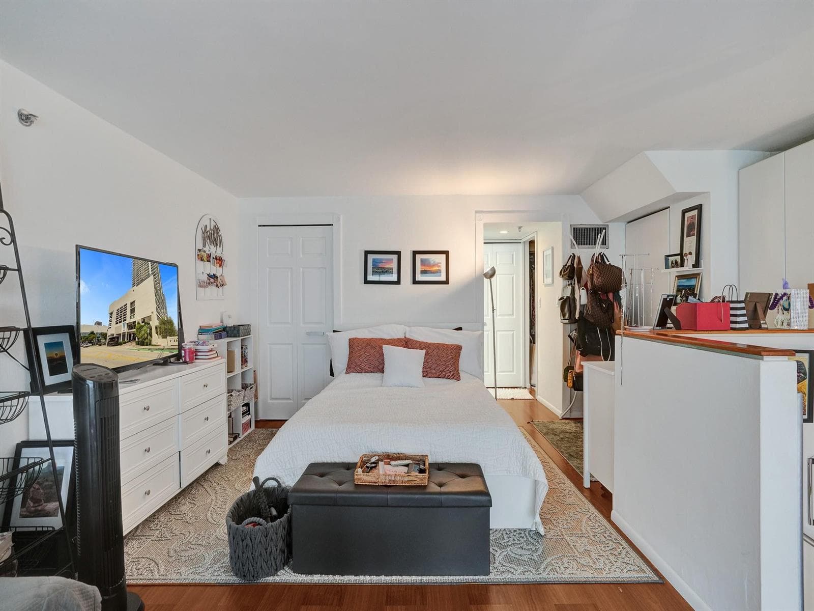 555 NE 15th Street, Miami FL 33132 — 40