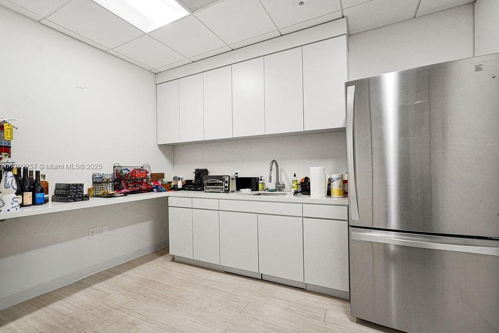 1 SE 3rd Ave, Miami FL 33131 — 26