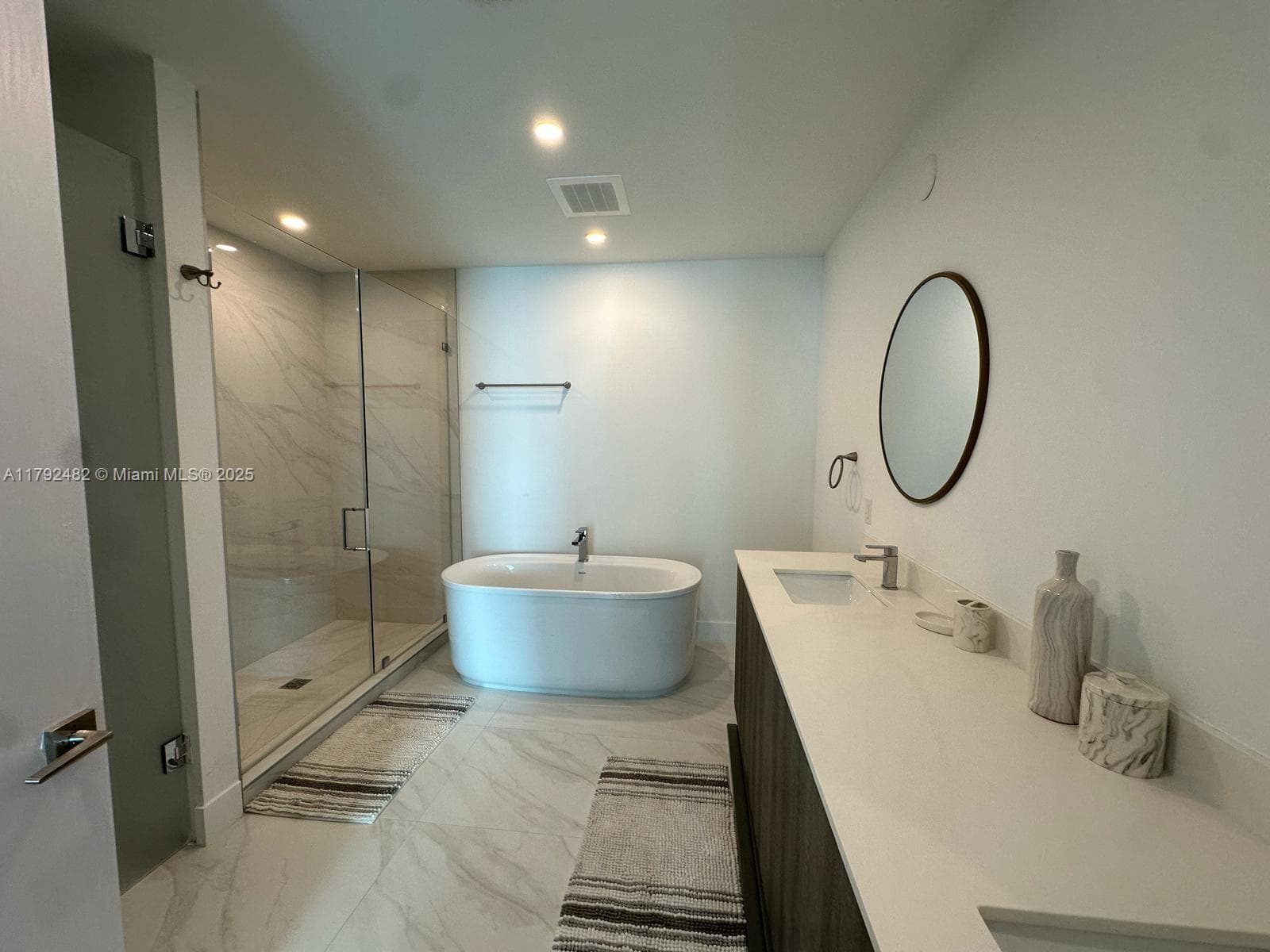 17550 Collins Ave # 902, Sunny Isles Beach FL 33160 — 15