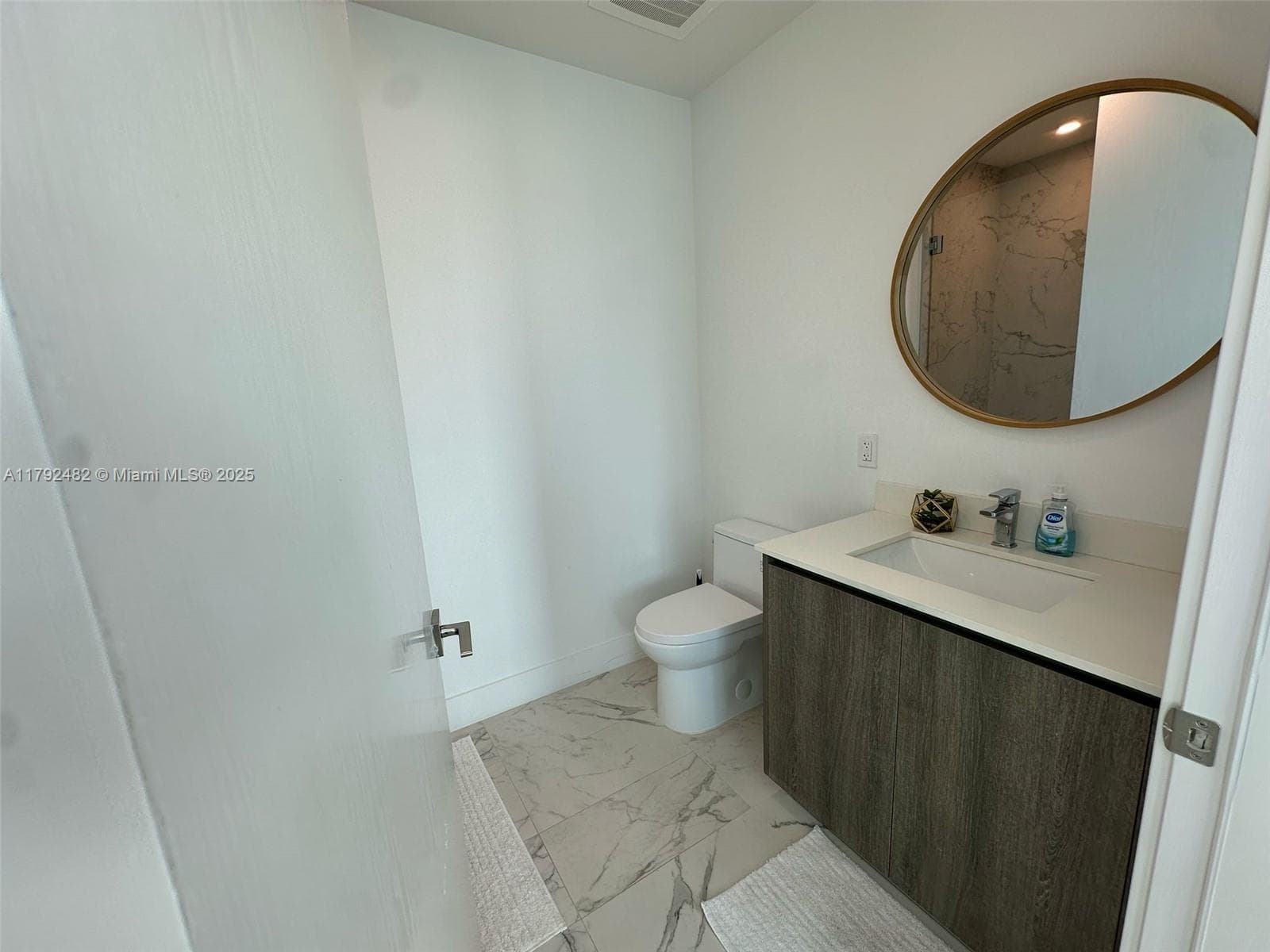 17550 Collins Ave # 902, Sunny Isles Beach FL 33160 — 19
