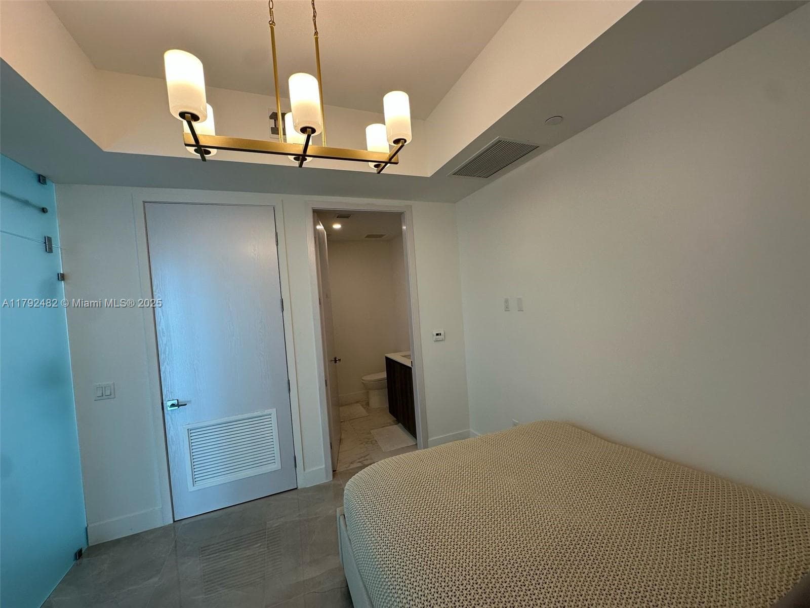 17550 Collins Ave # 902, Sunny Isles Beach FL 33160 — 21