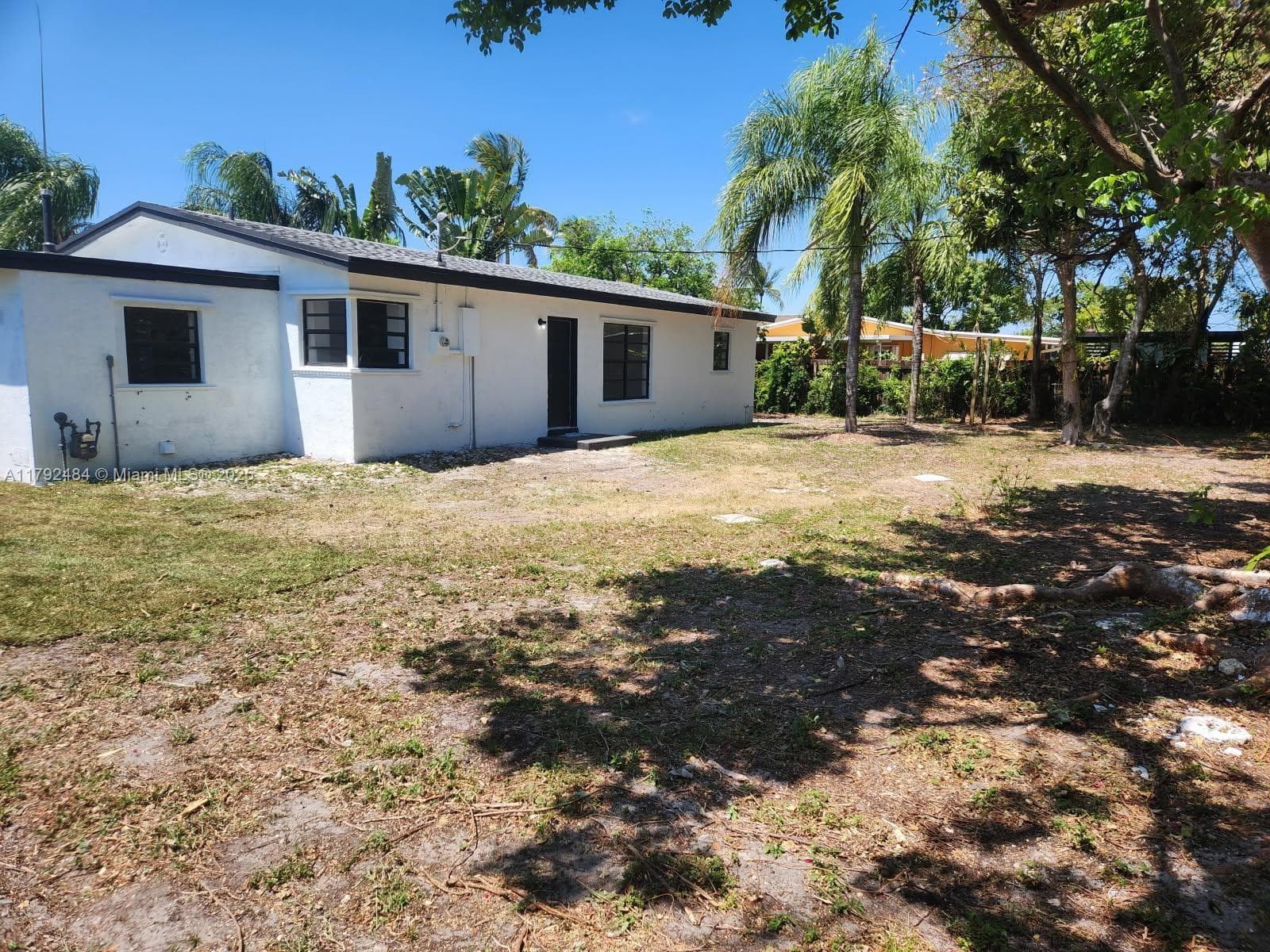 9340 Martinique Dr, Cutler Bay FL 33189 — 5