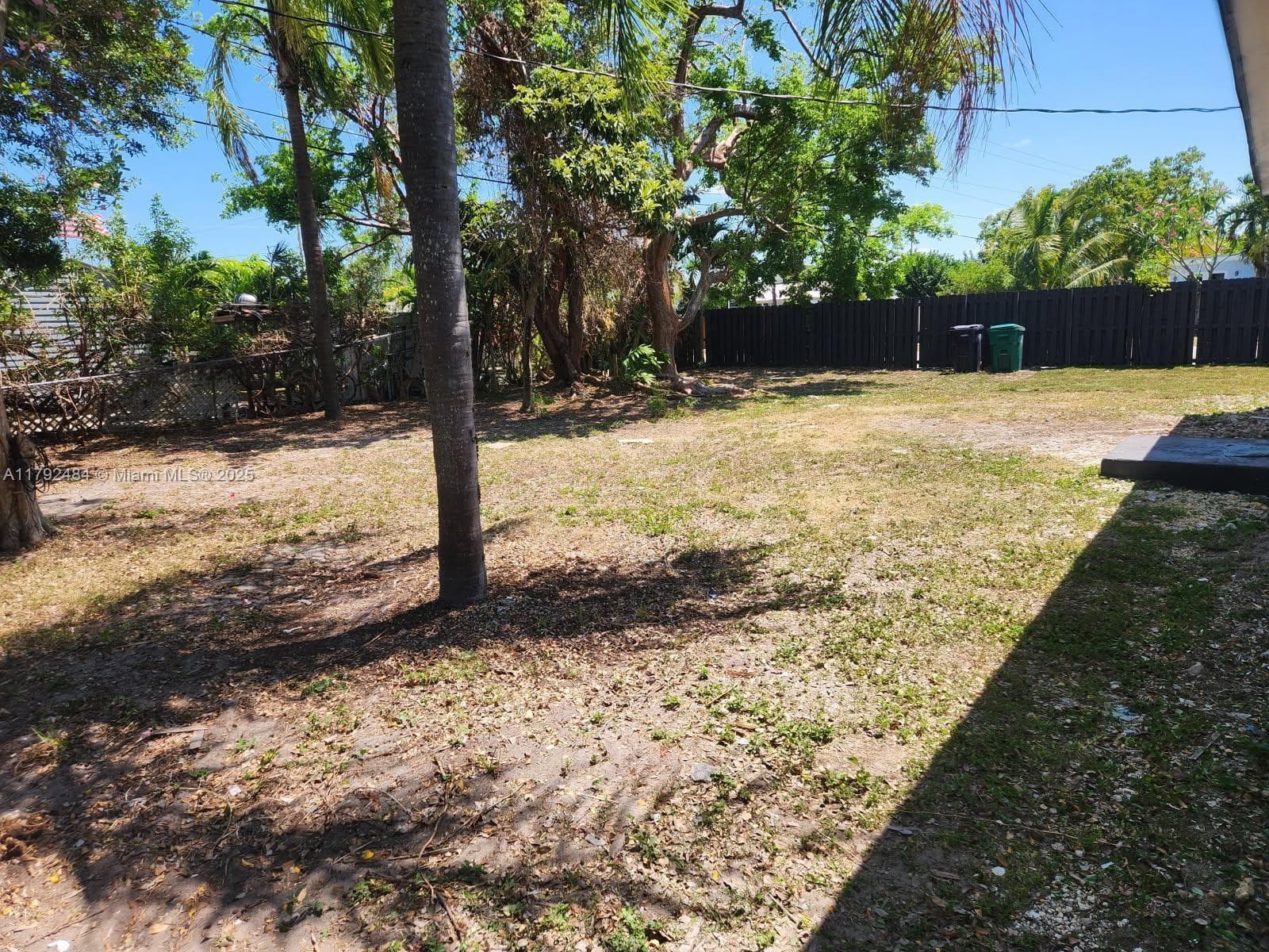 9340 Martinique Dr, Cutler Bay FL 33189 — 4