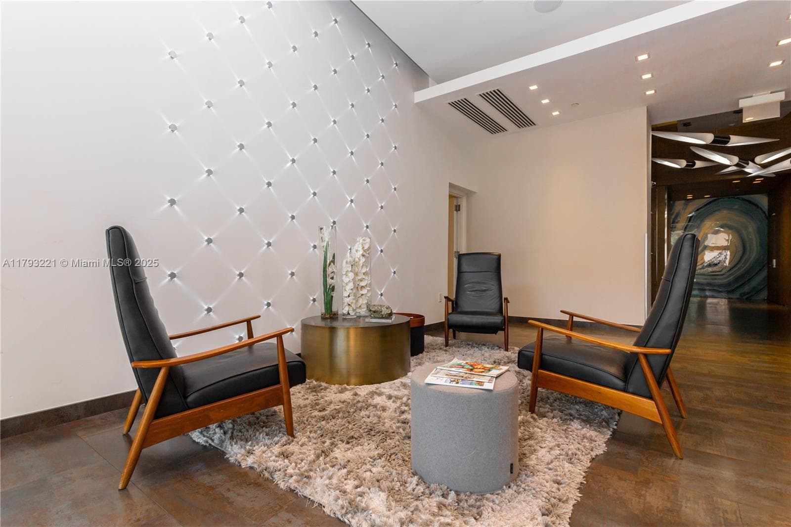 3250 NE 1st Ave # 608, Miami FL 33137 — 2