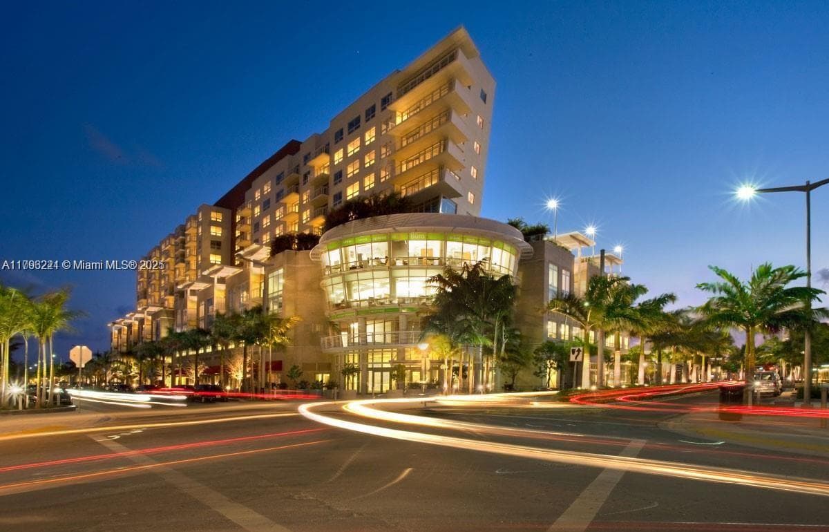 3250 NE 1st Ave # 608, Miami FL 33137 — 1