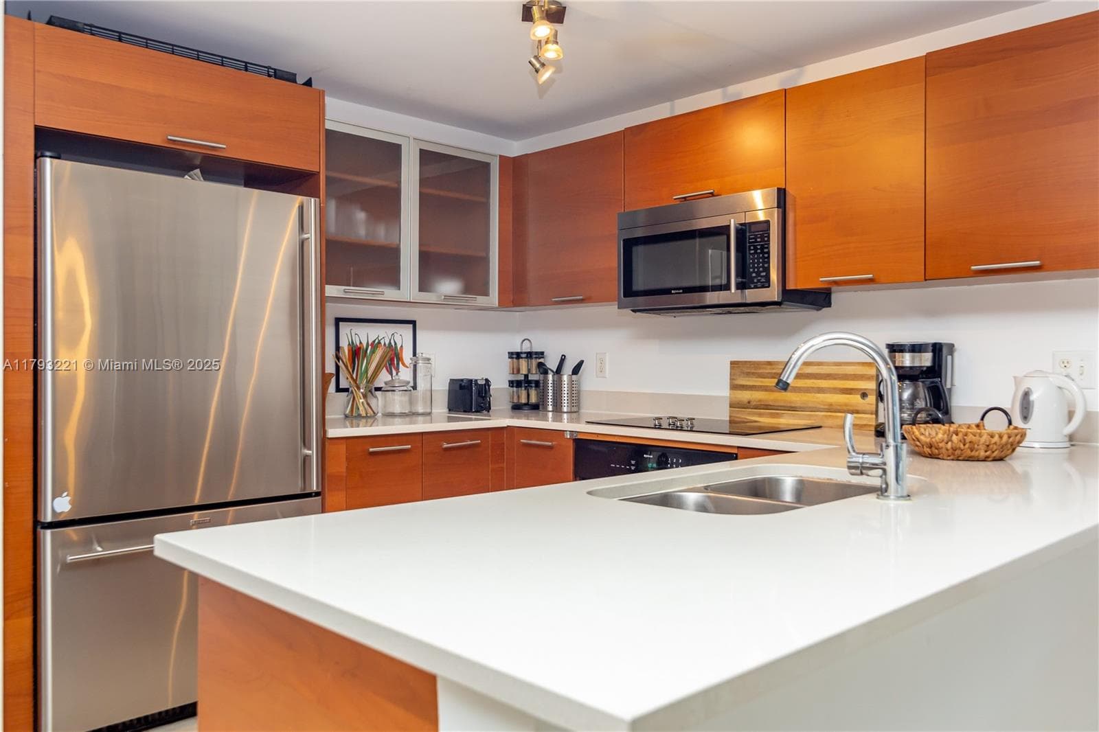 3250 NE 1st Ave # 608, Miami FL 33137 — 8