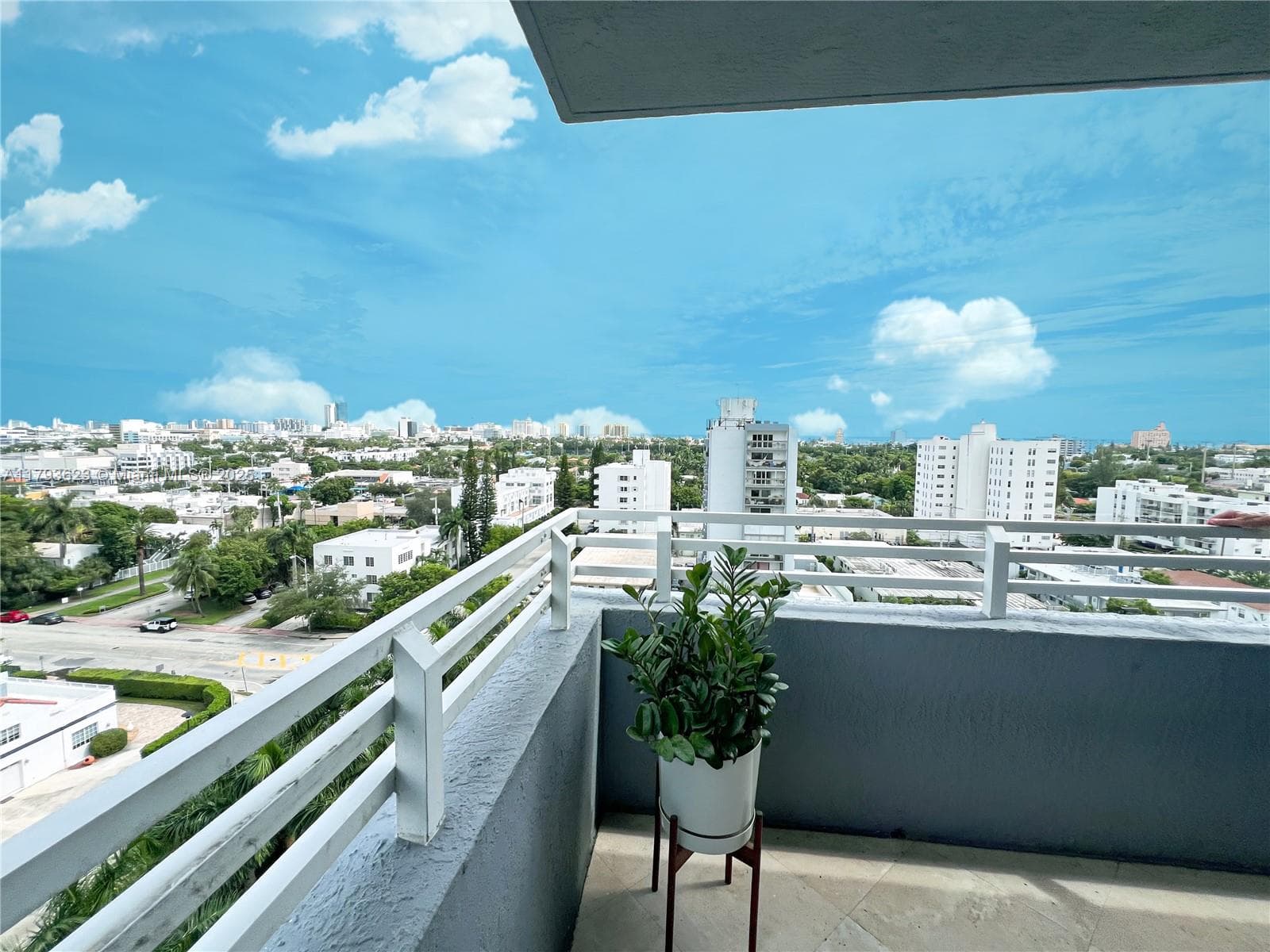 1330 West Ave # 1013, Miami Beach FL 33139 — 2