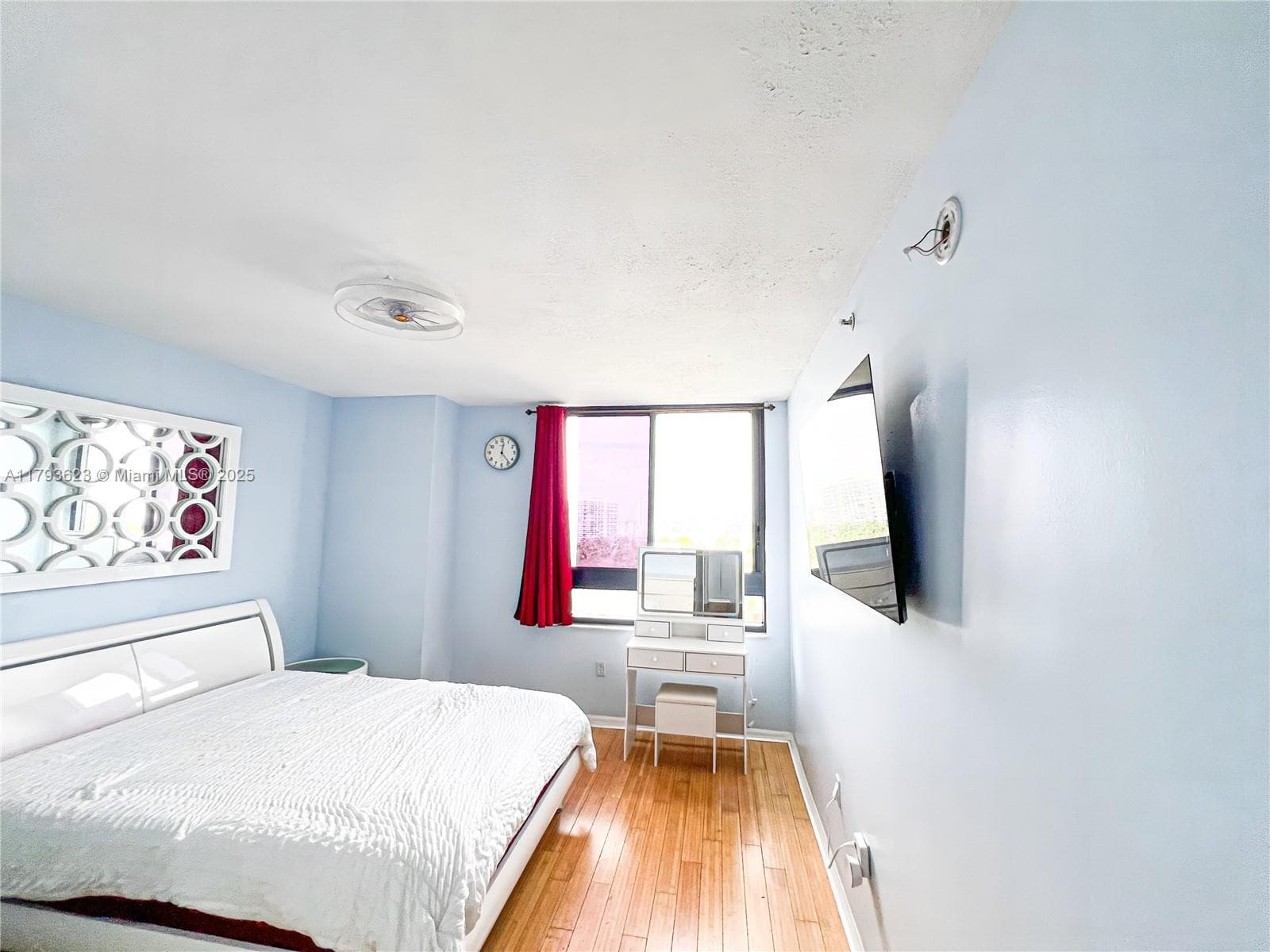 1330 West Ave # 1013, Miami Beach FL 33139 — 13